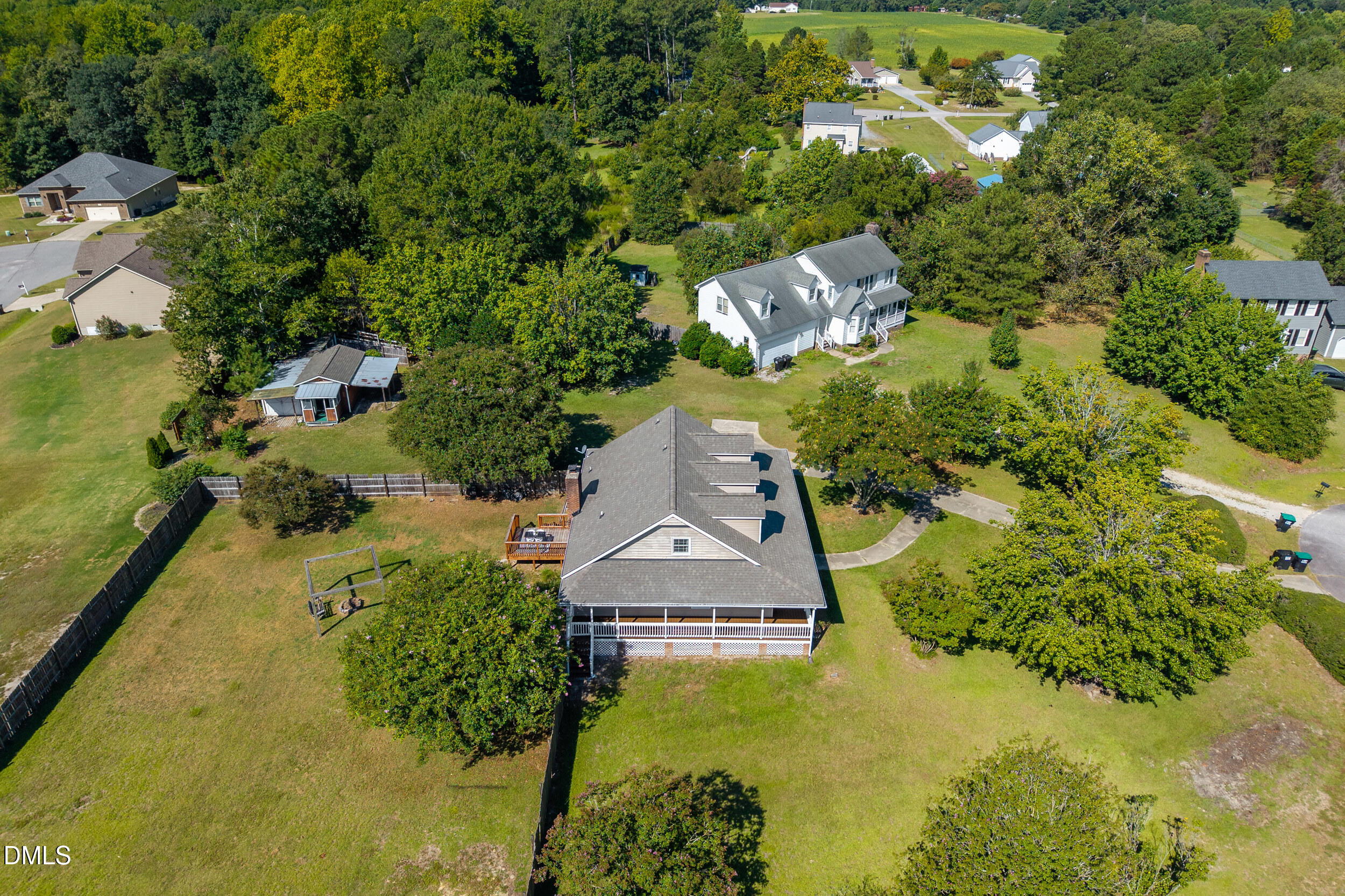 main property photo 37