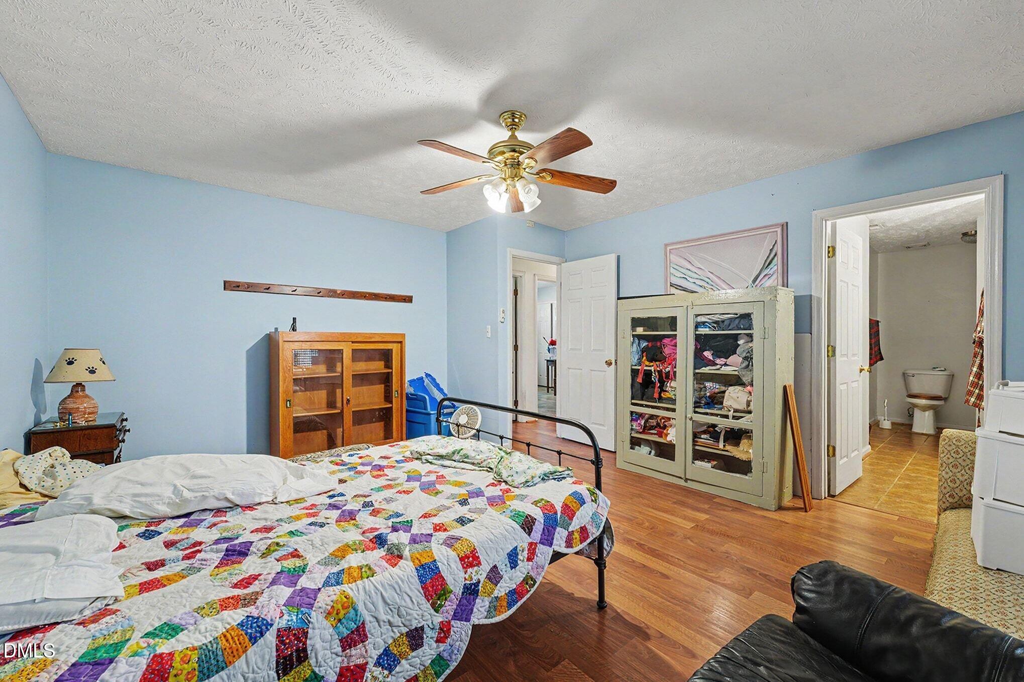 main property photo 15