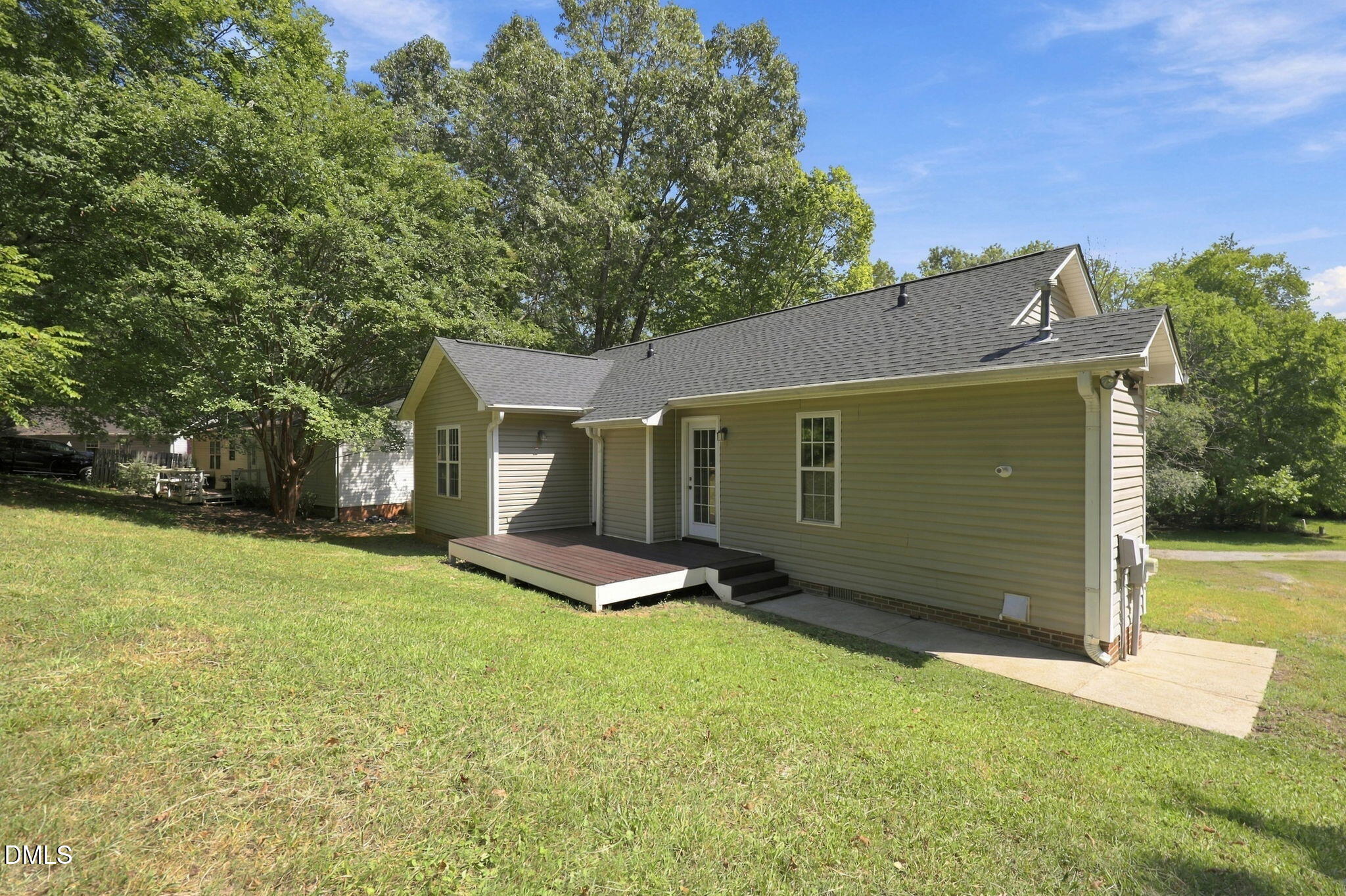 main property photo 29