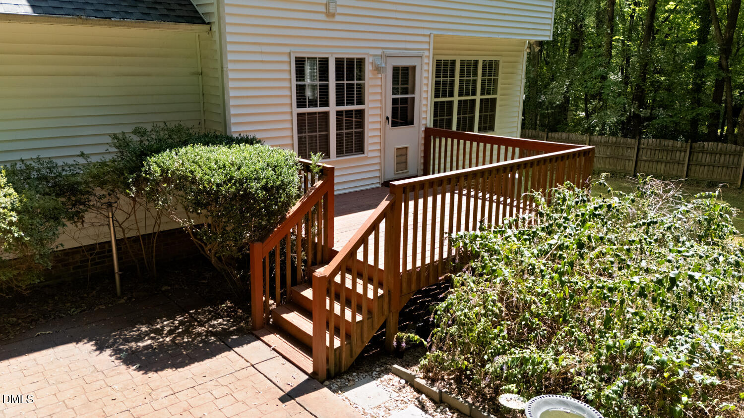 main property photo 34