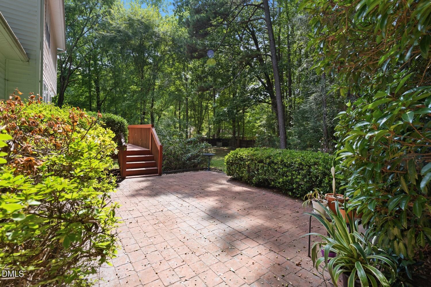 main property photo 35