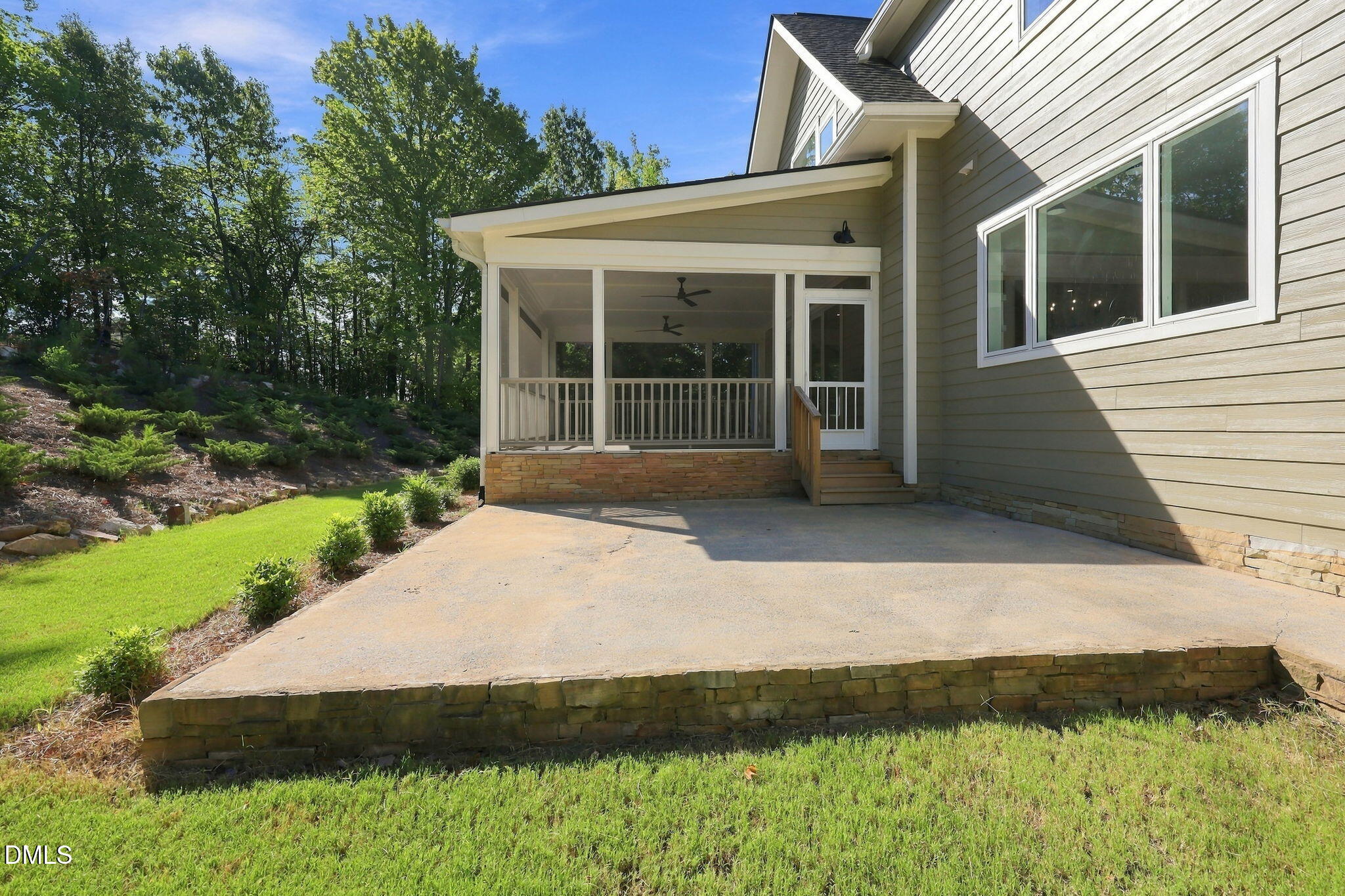 main property photo 48