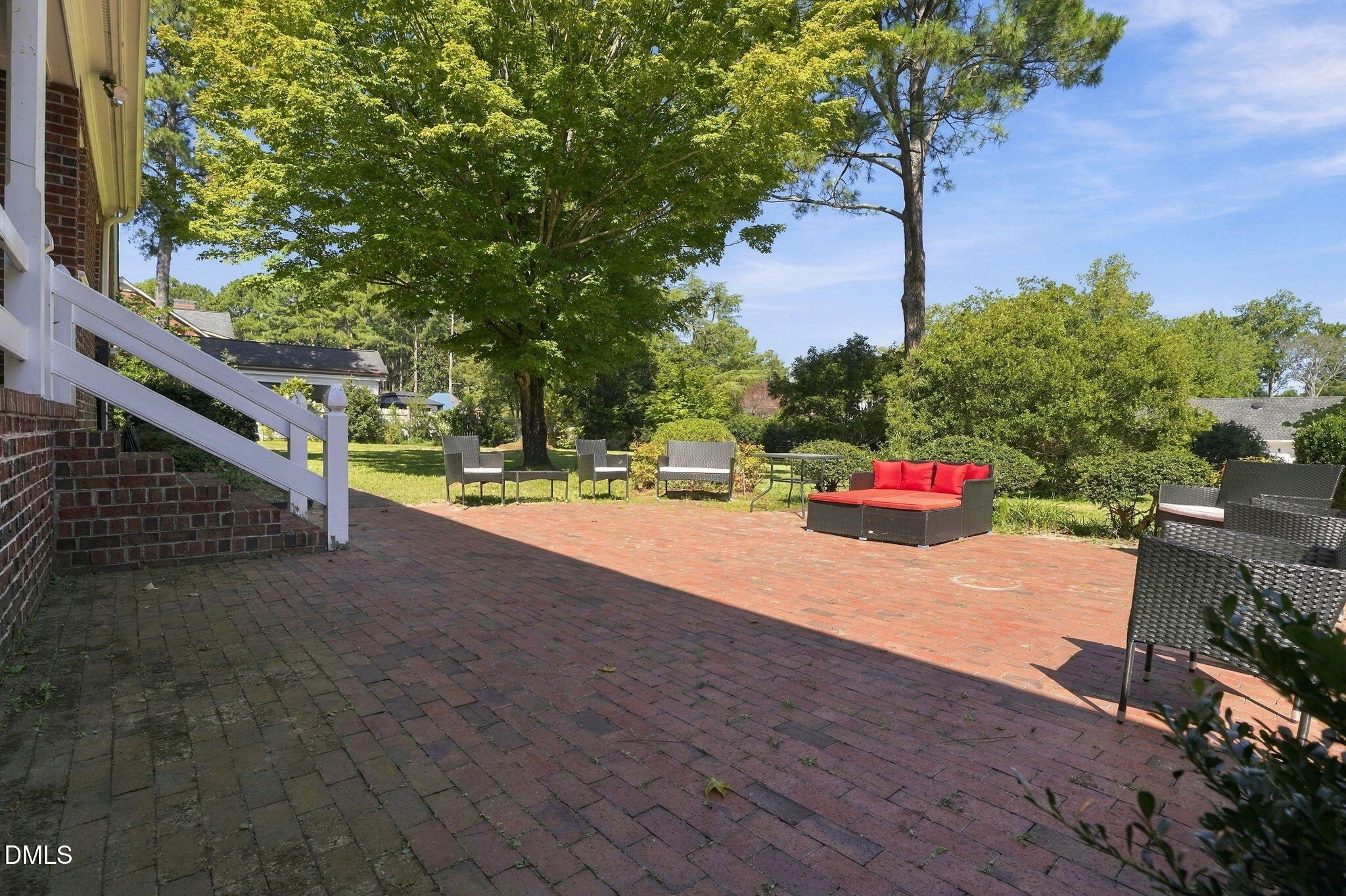 main property photo 34