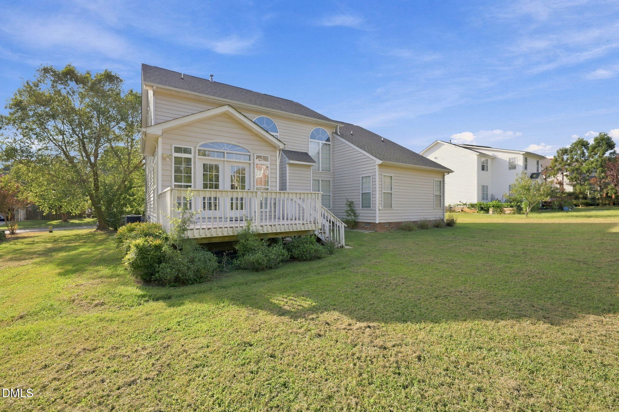 main property photo 41