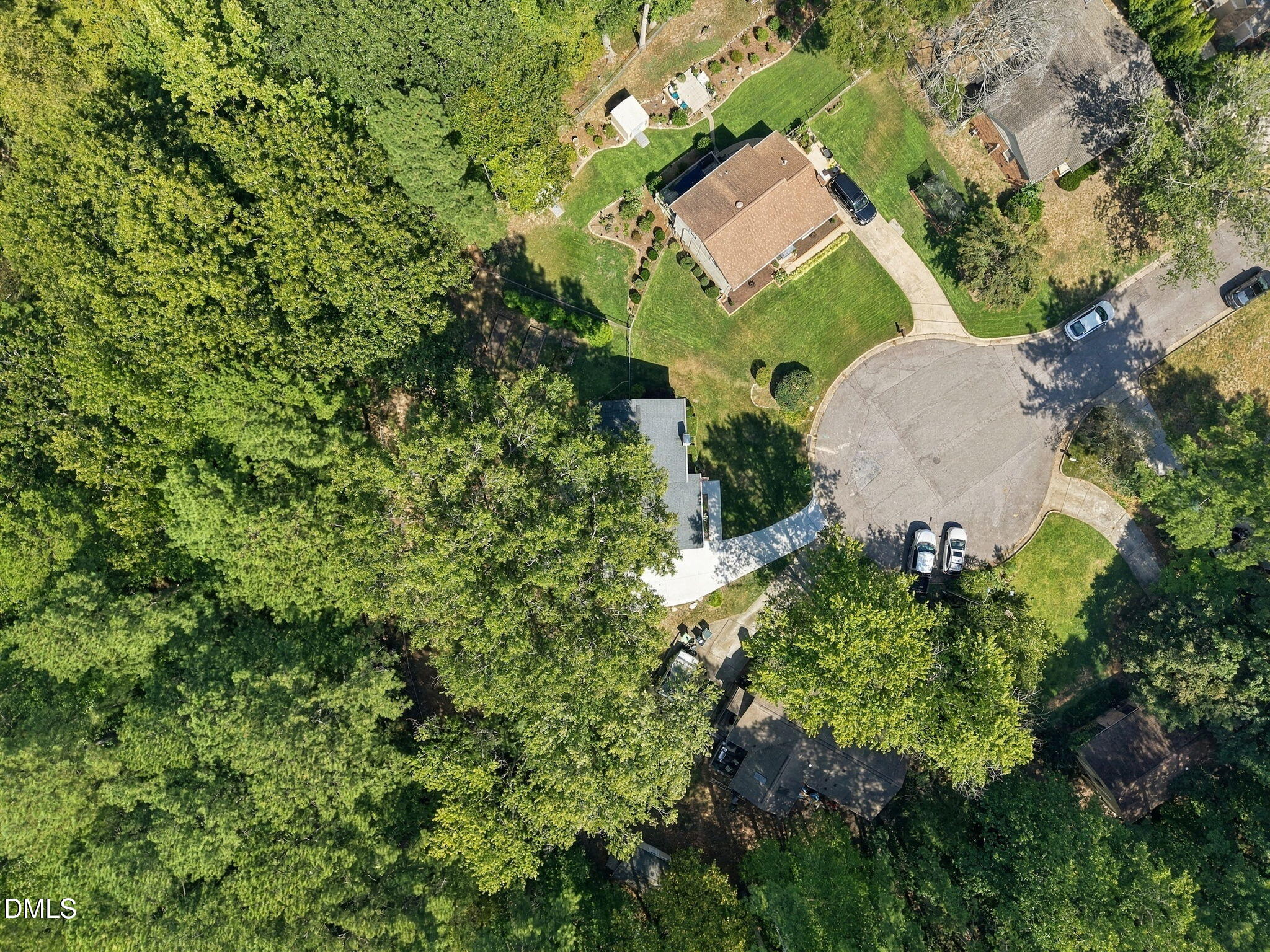 main property photo 41