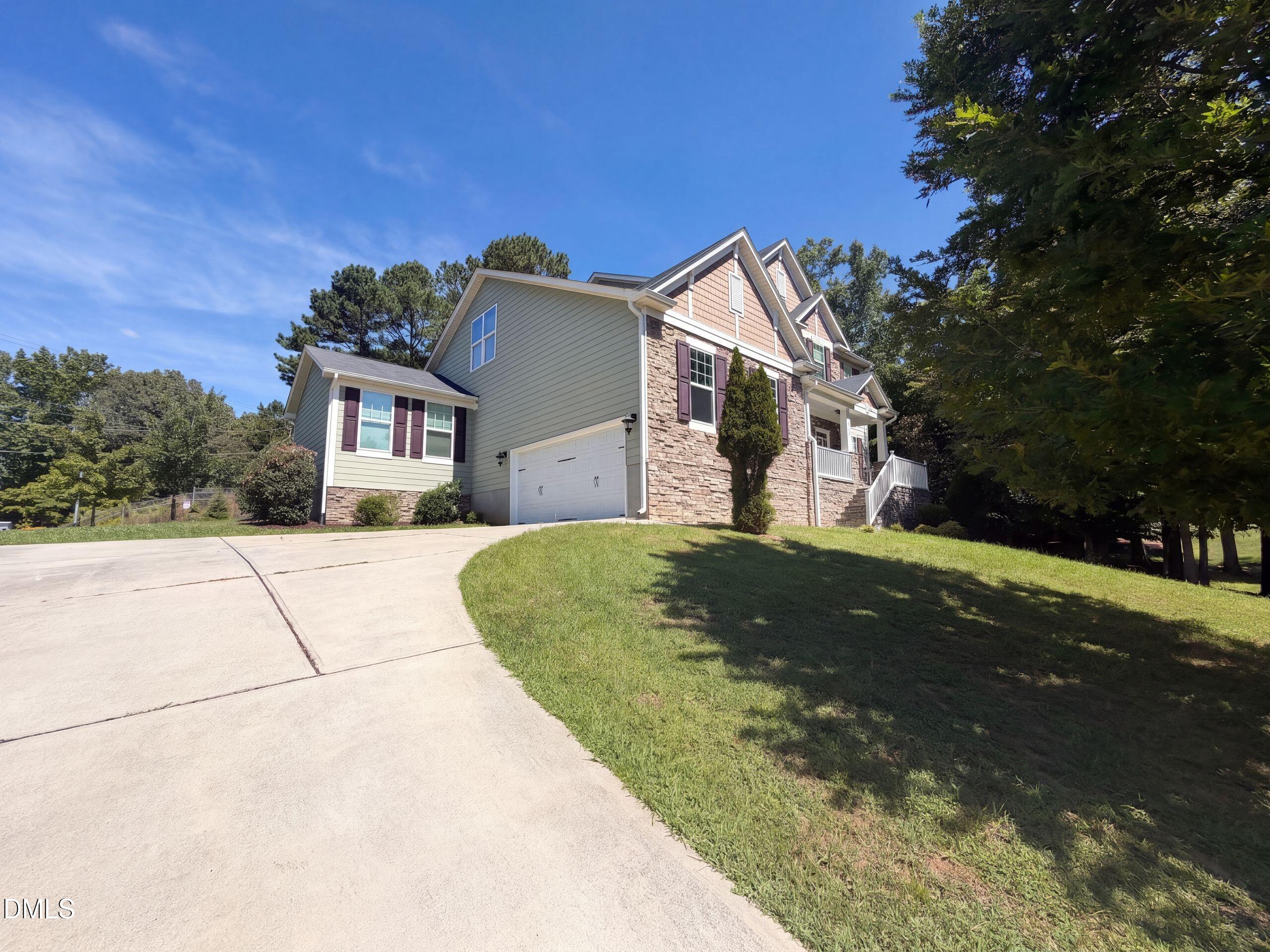 main property photo 15