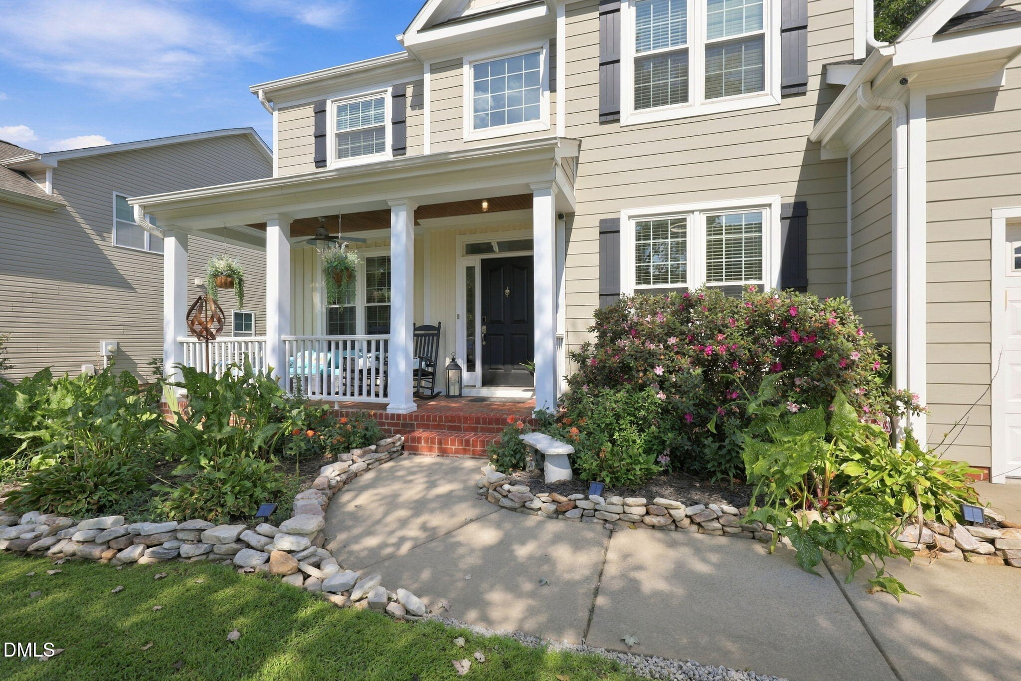 main property photo 3