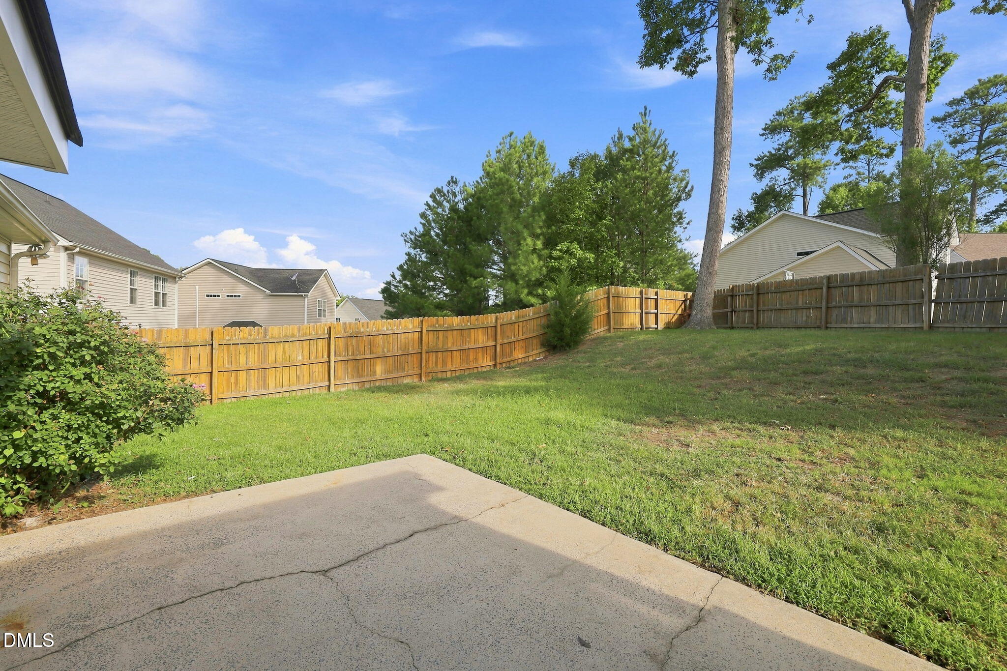 main property photo 40