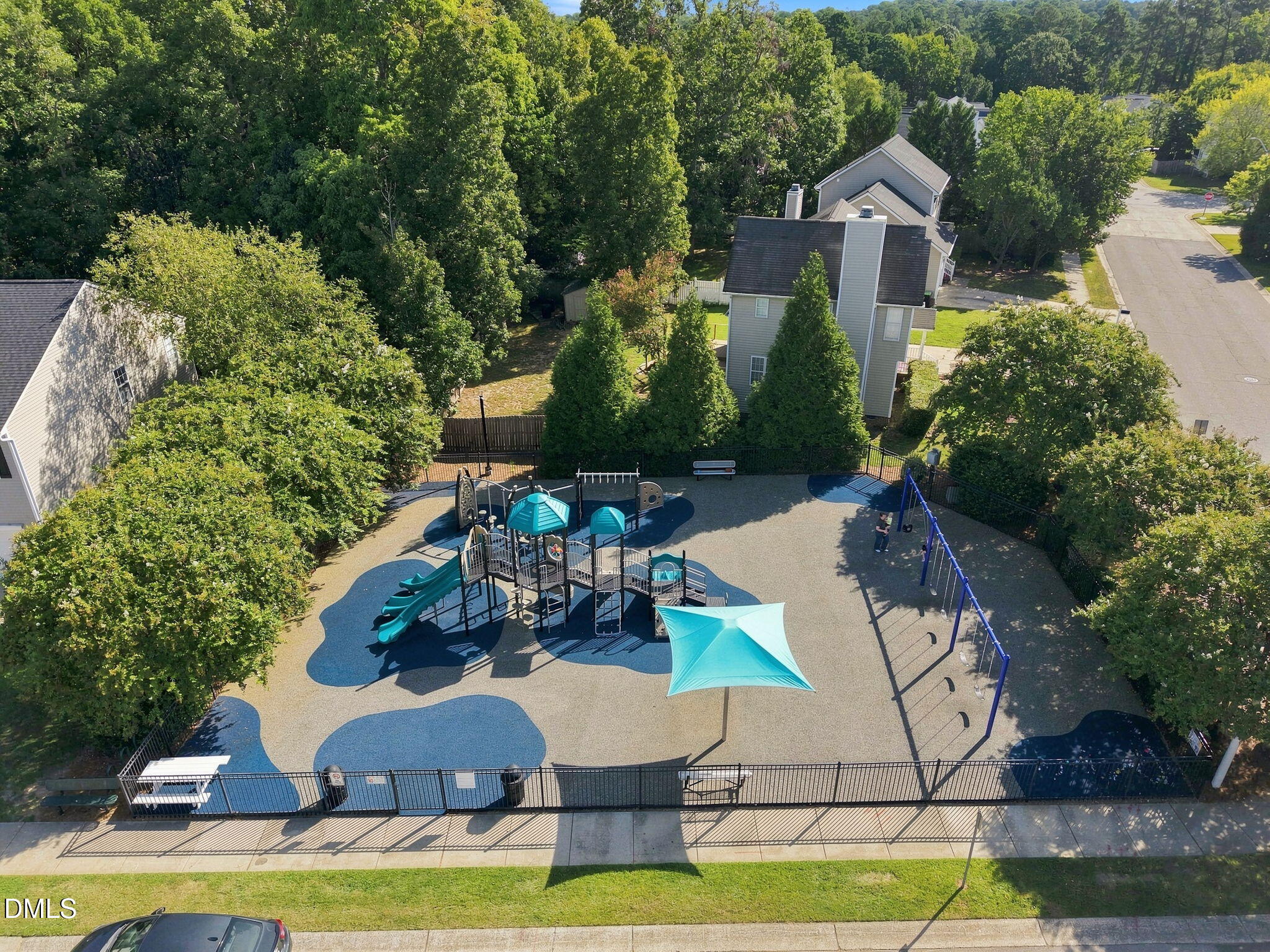 main property photo 49