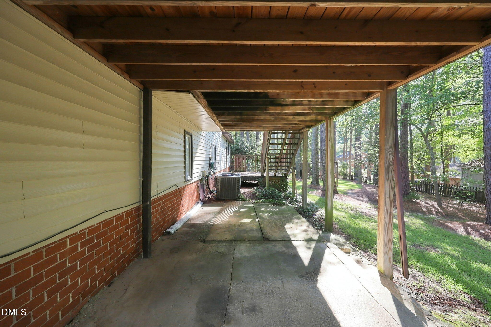 main property photo 35