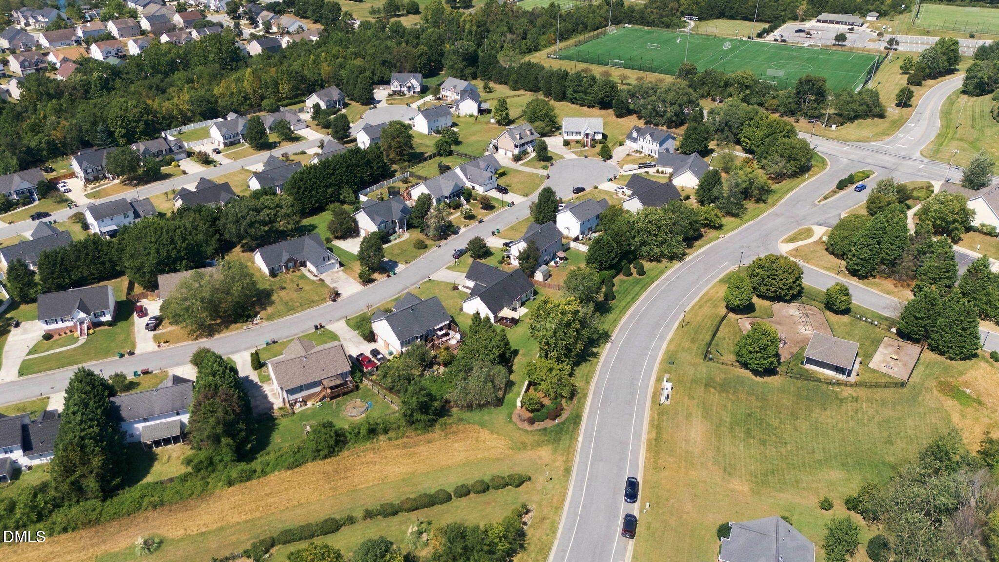 main property photo 31