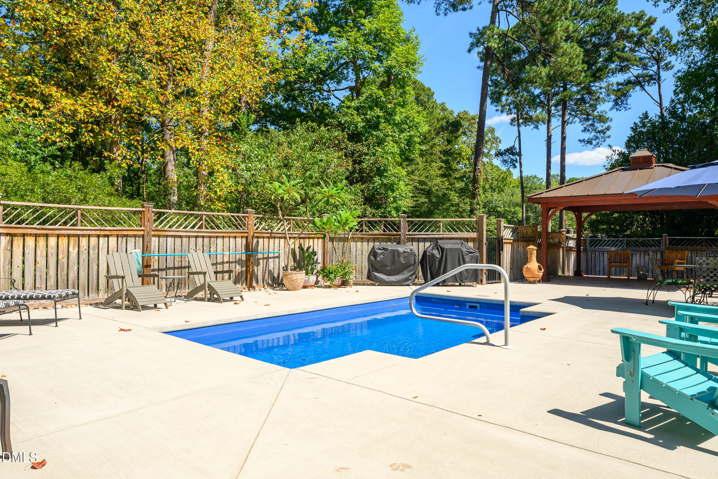 main property photo 51