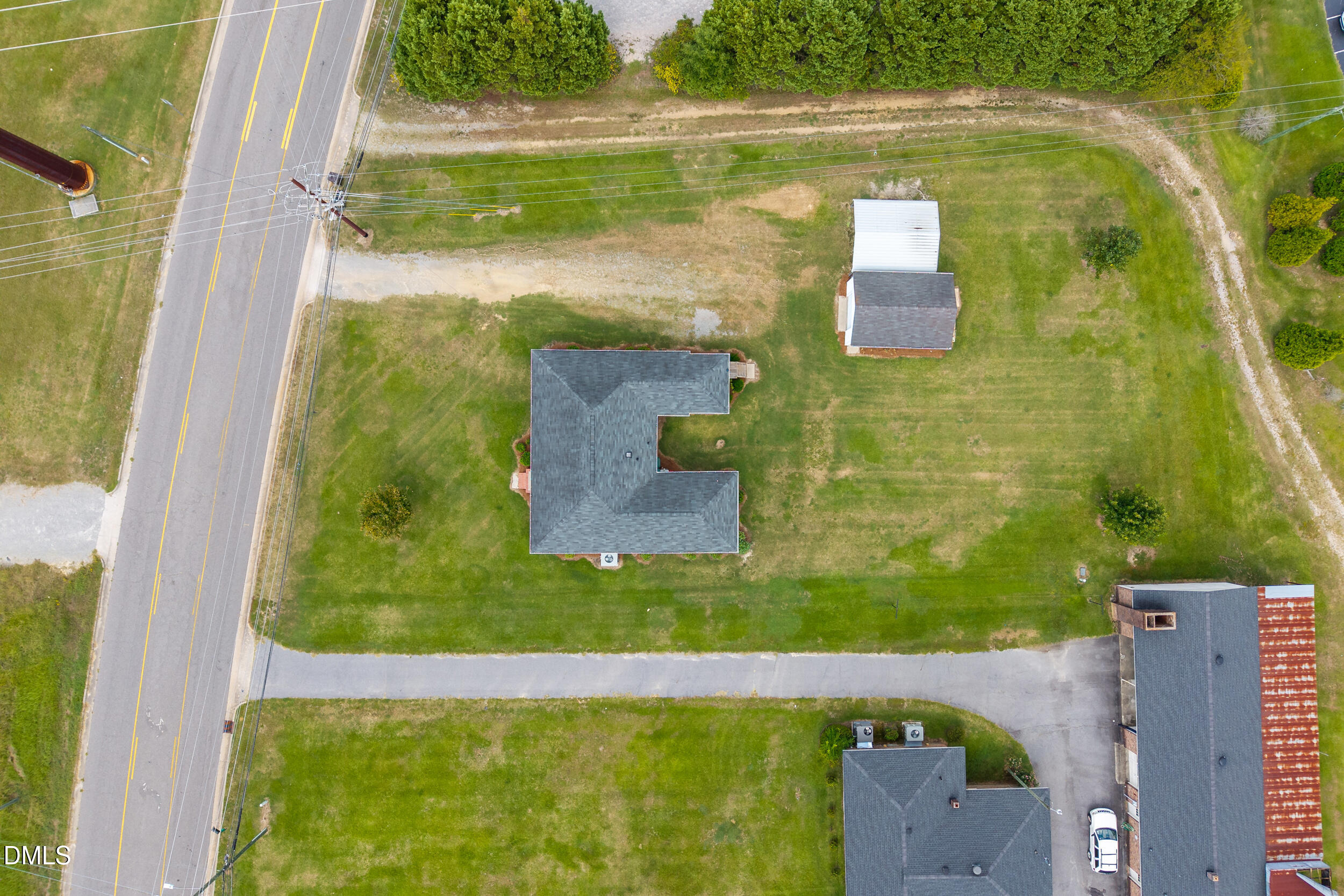 main property photo 33