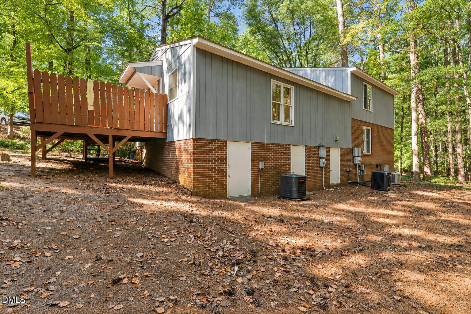 main property photo 14