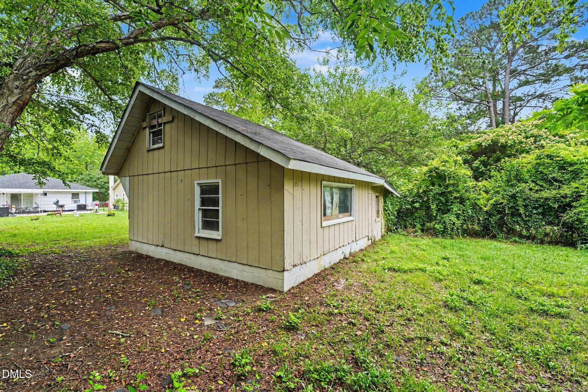 main property photo 13