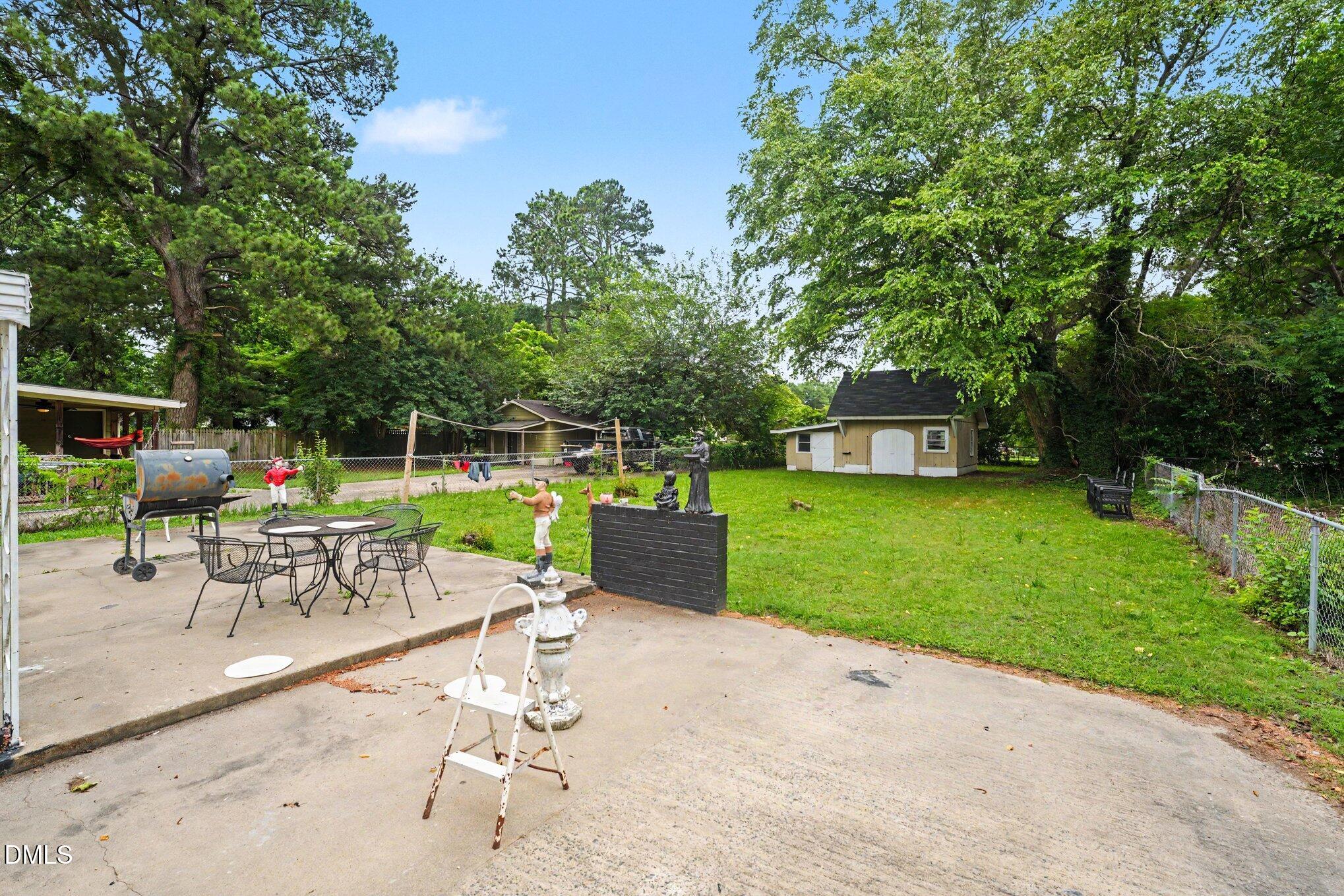 main property photo 9