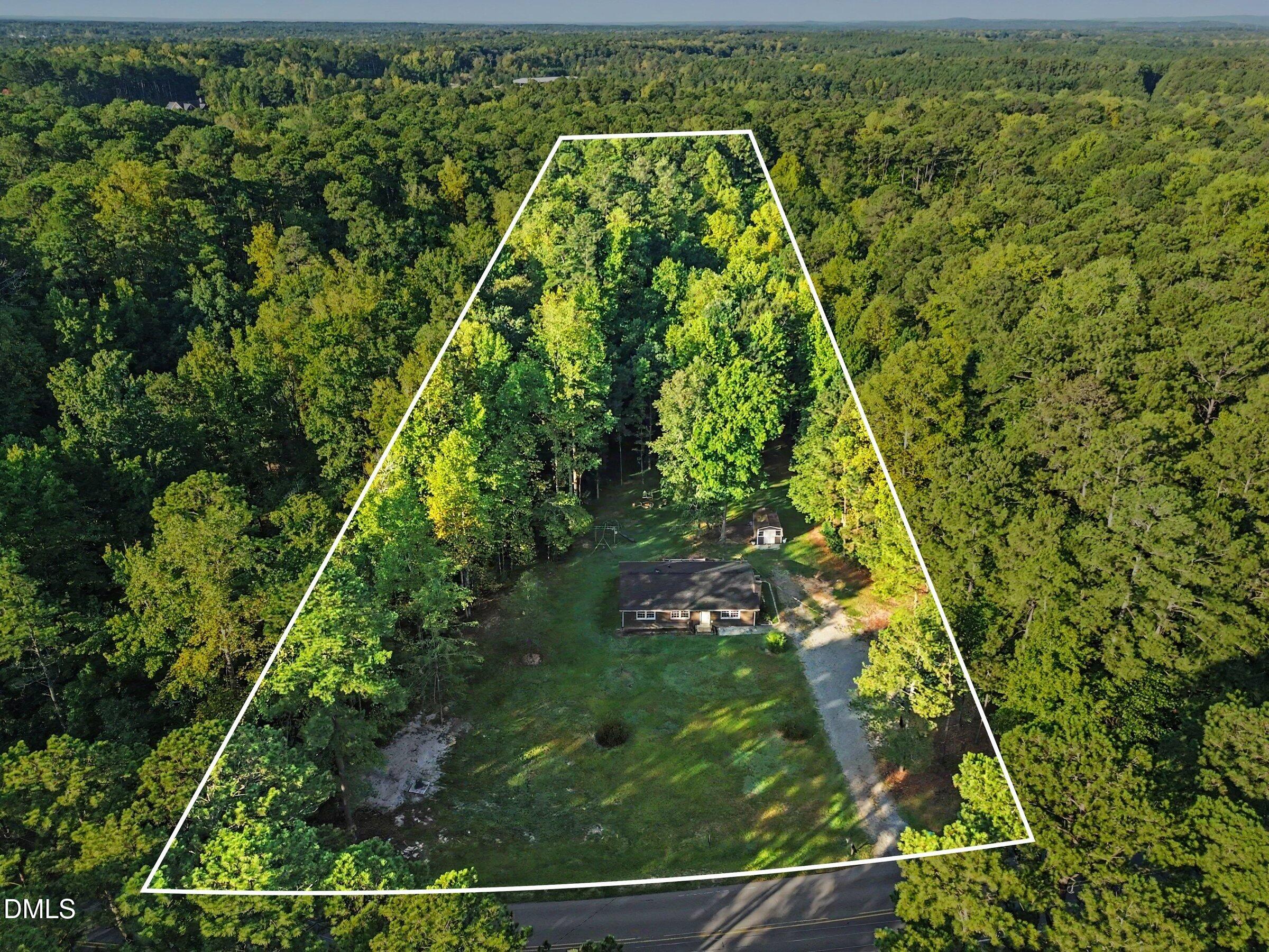 main property photo 28