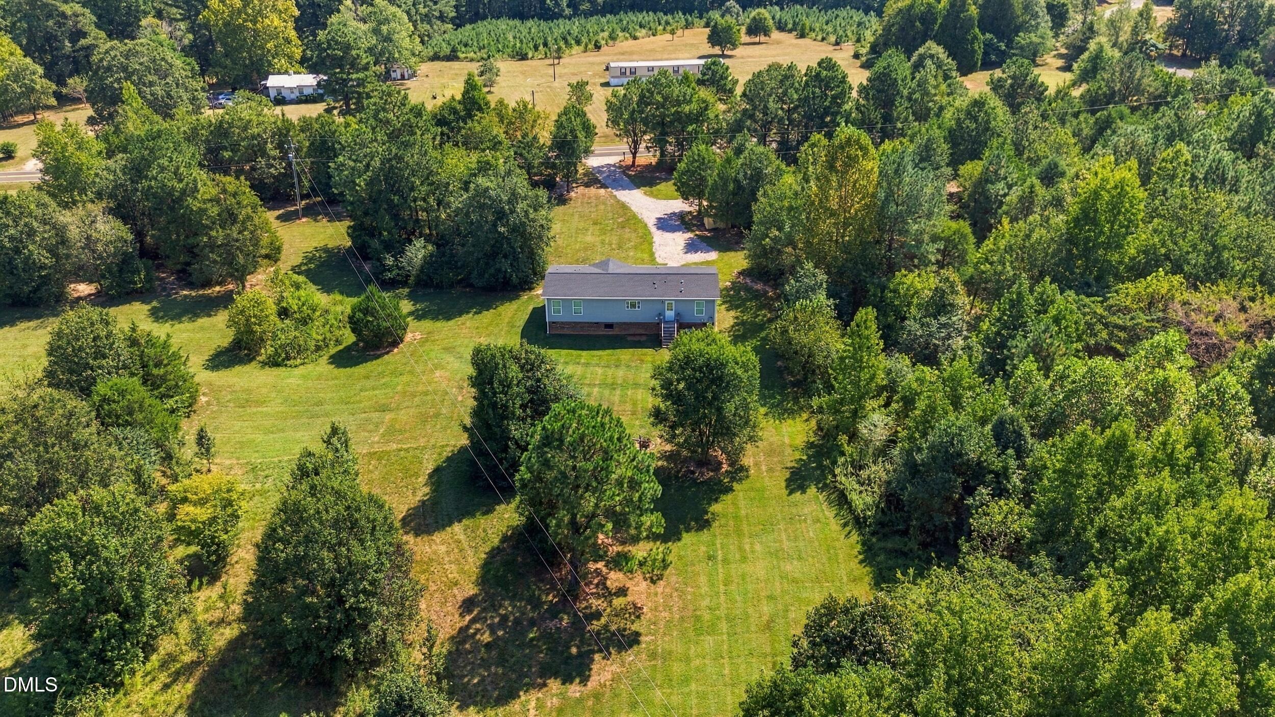 main property photo 13