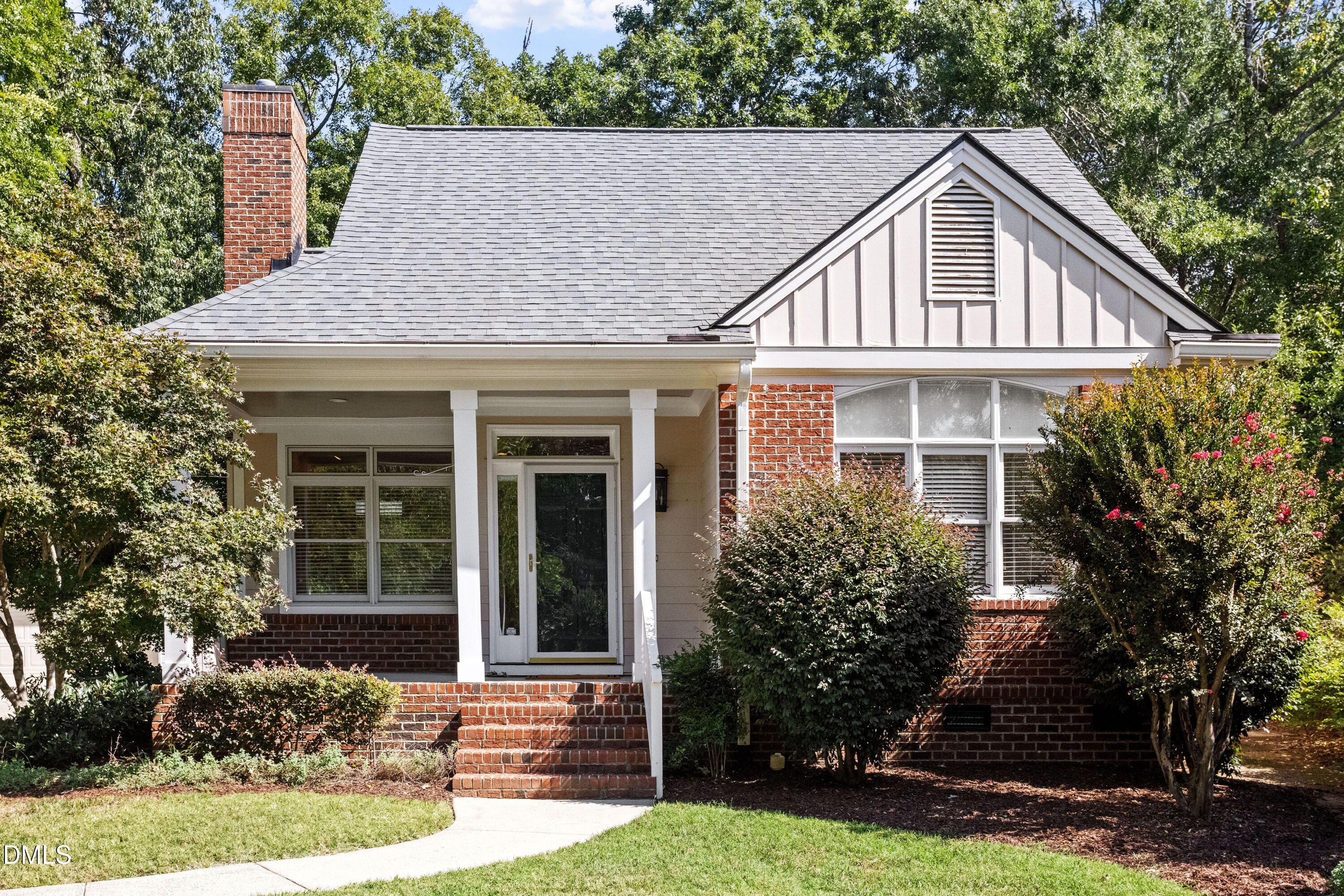 main property photo 0