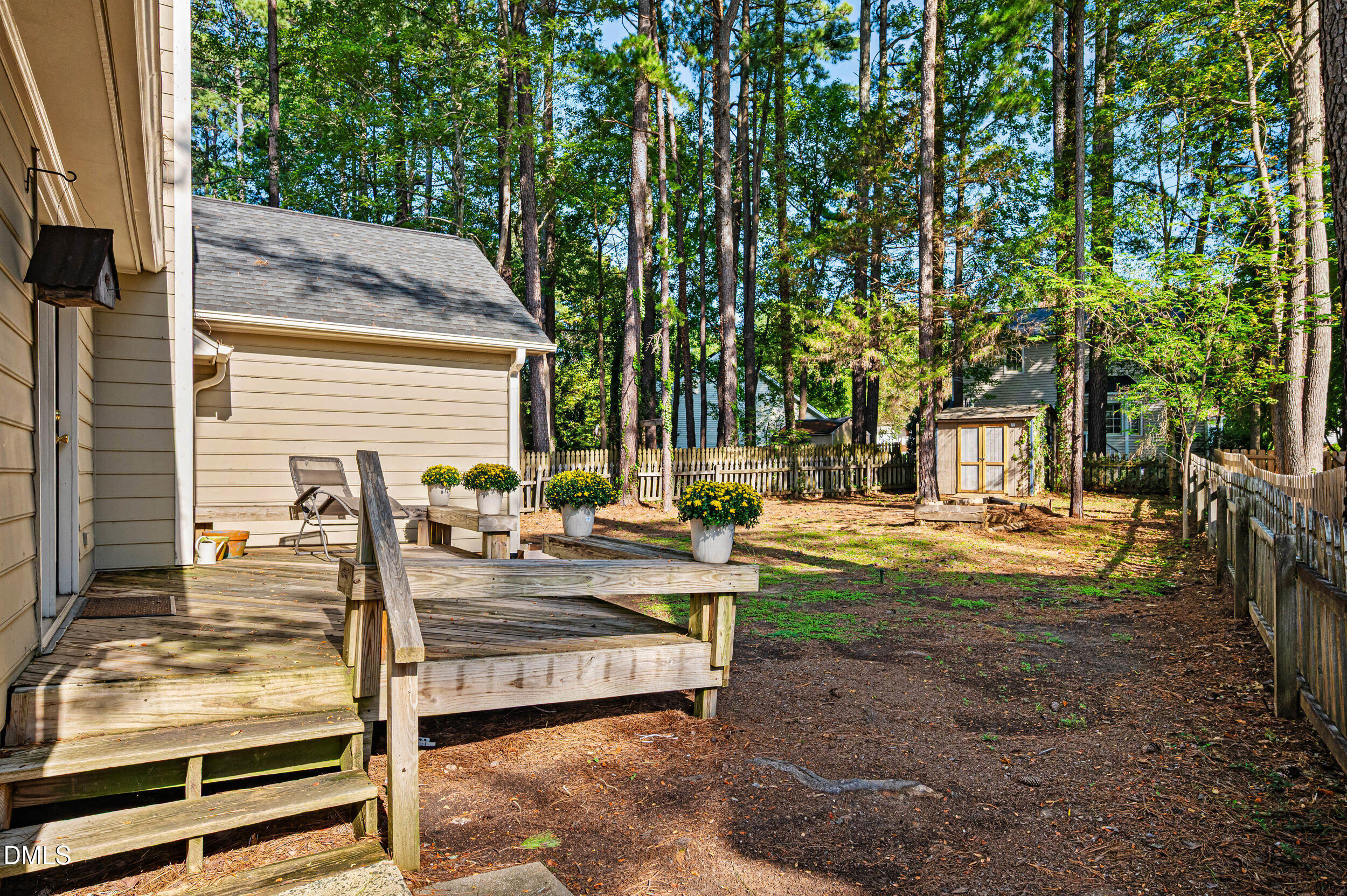 main property photo 28