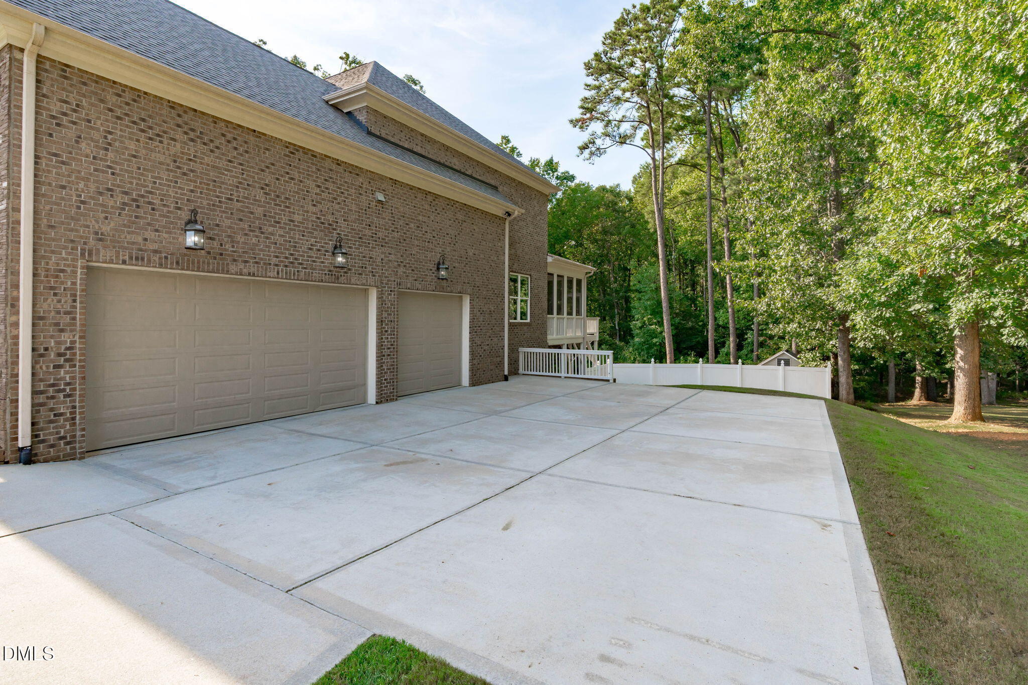main property photo 73