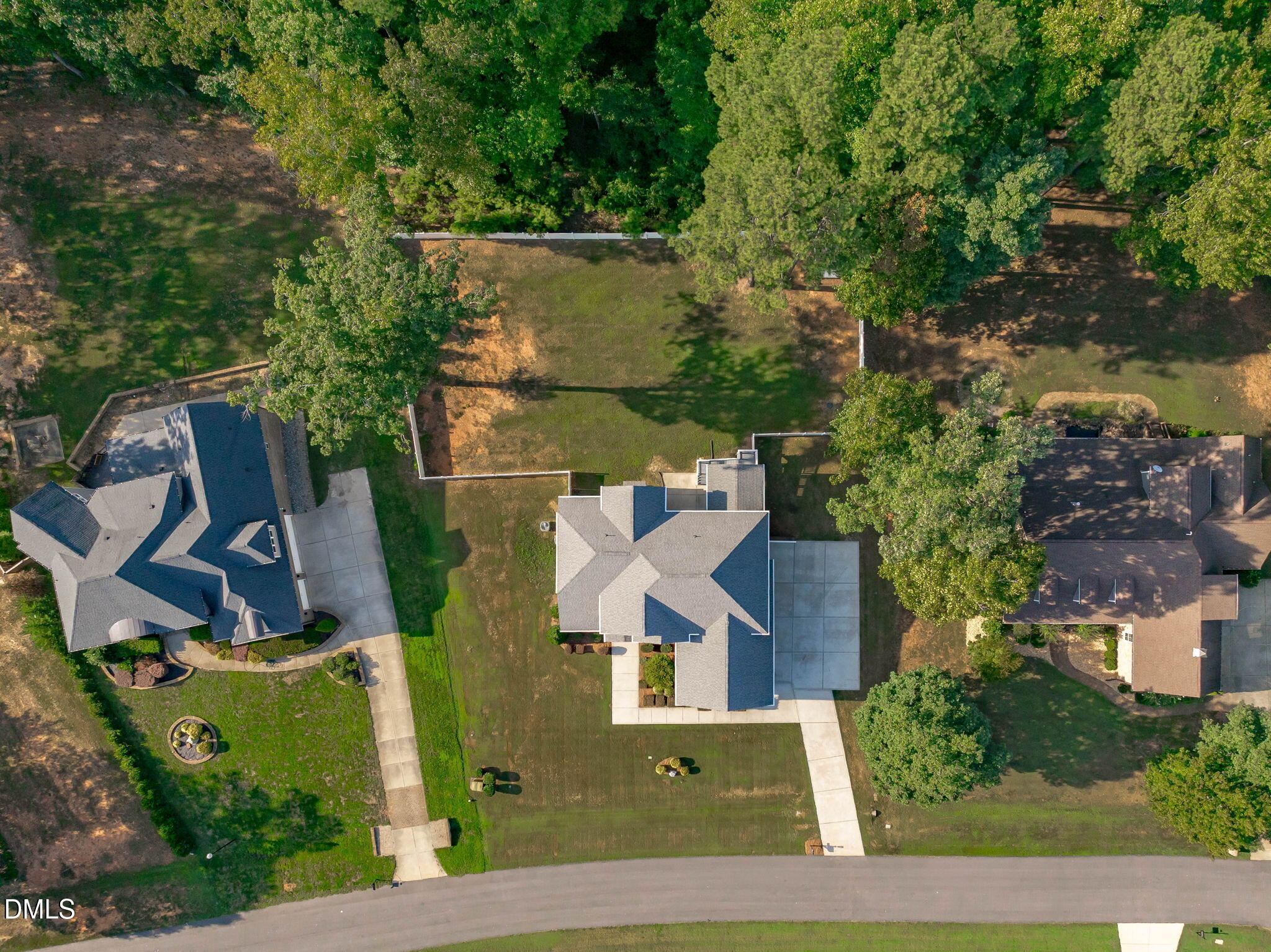 main property photo 74