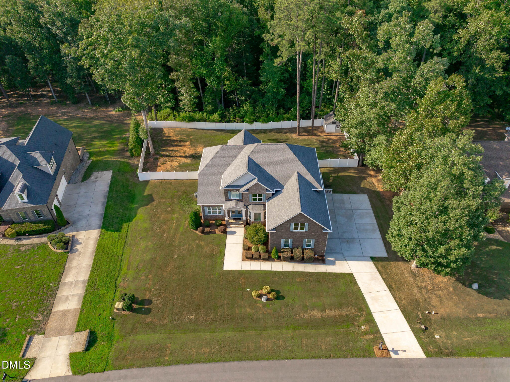 main property photo 75