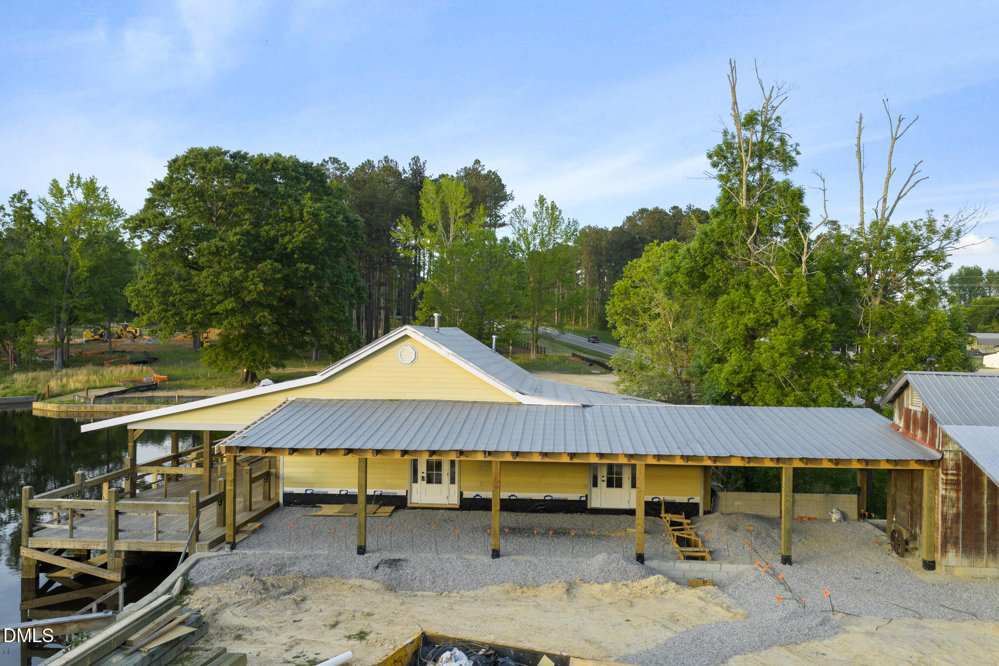 main property photo 45