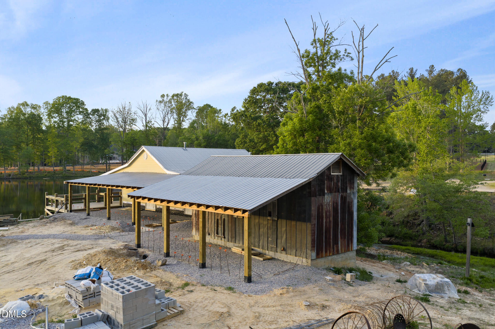 main property photo 36