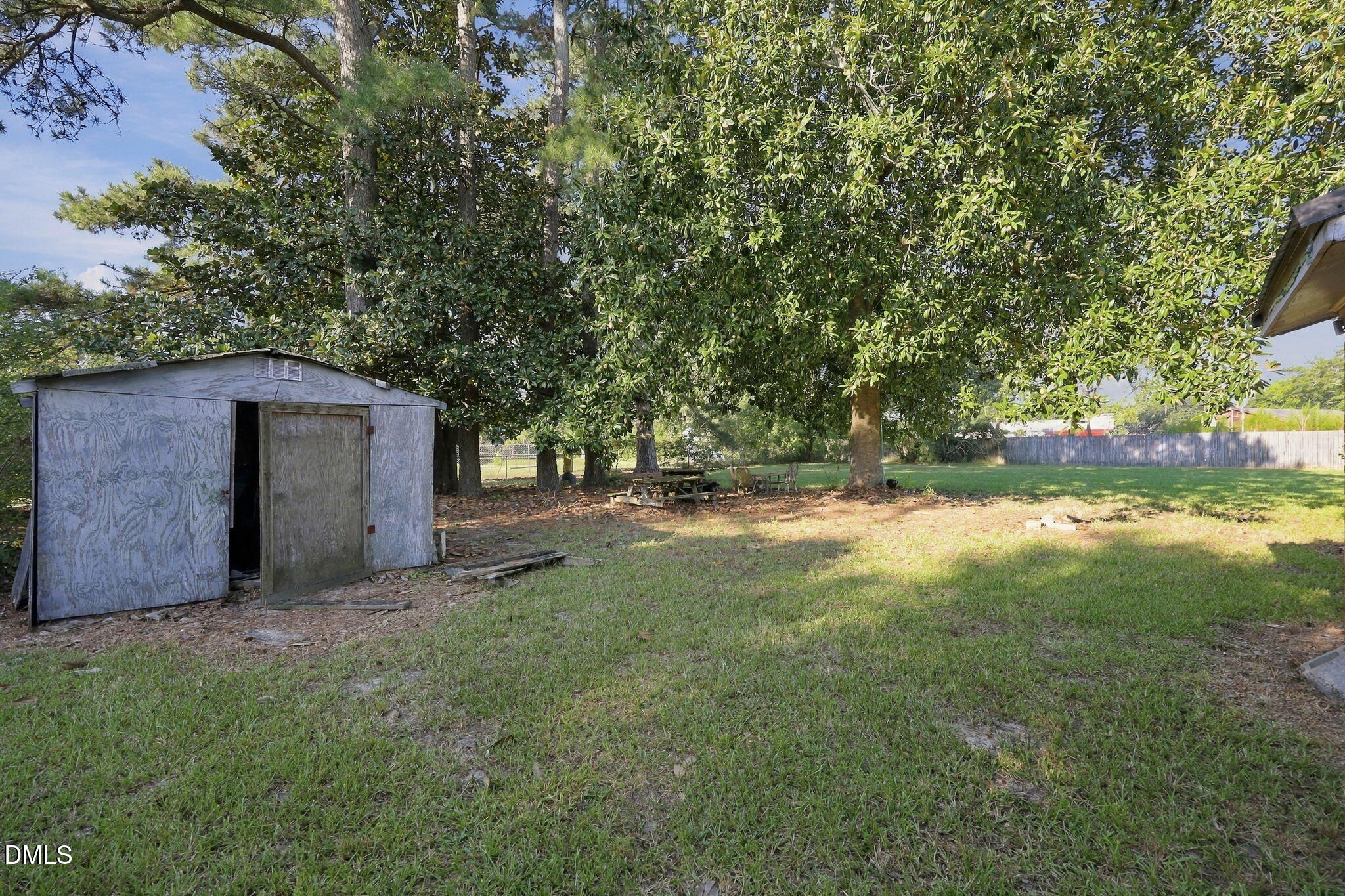 main property photo 34