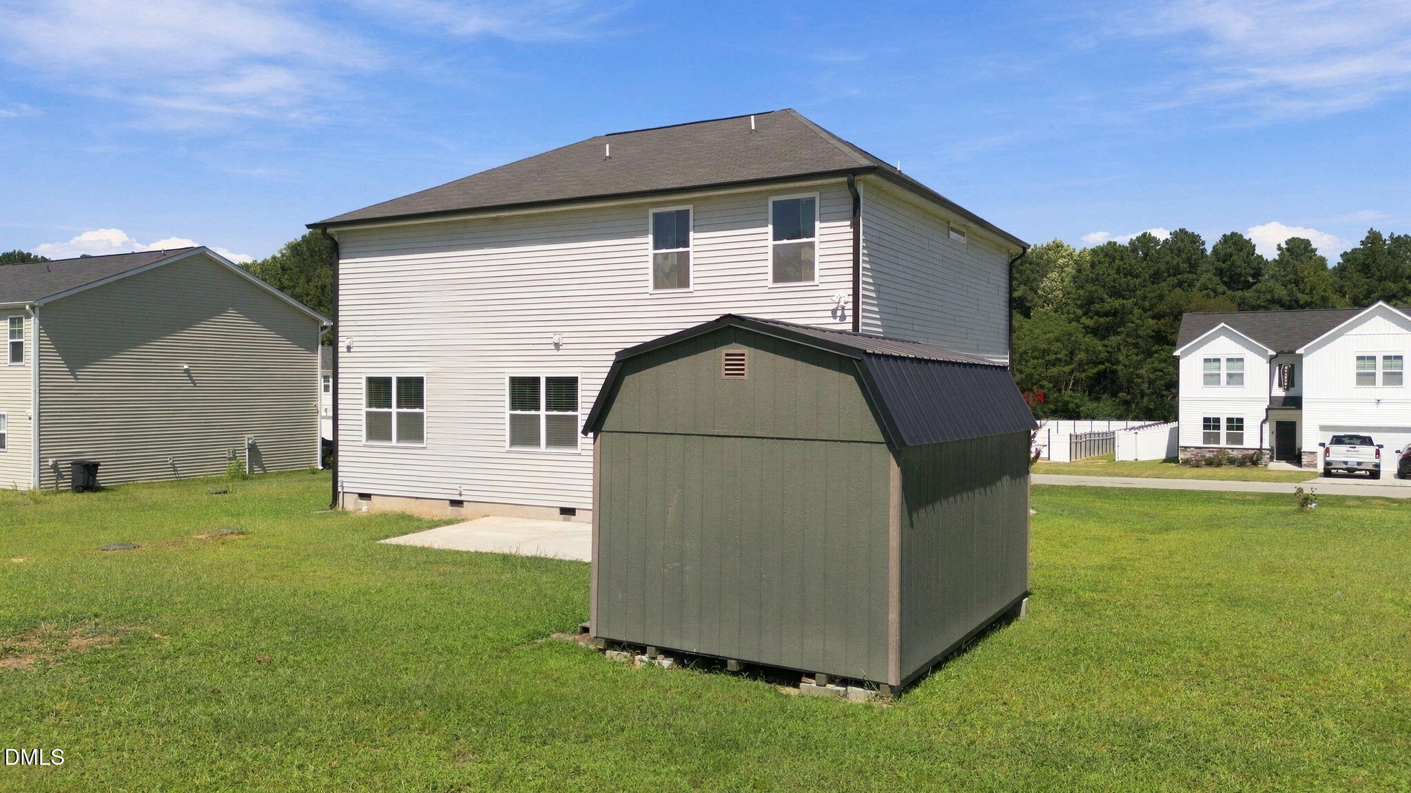main property photo 32