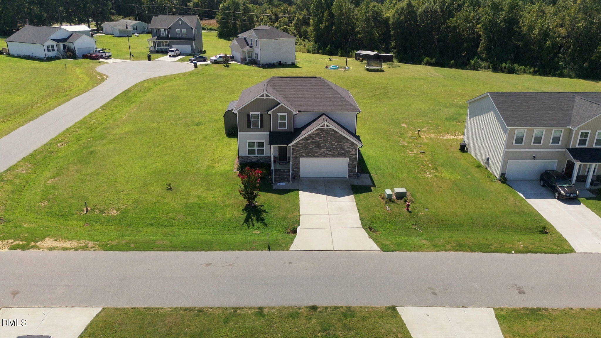 main property photo 34