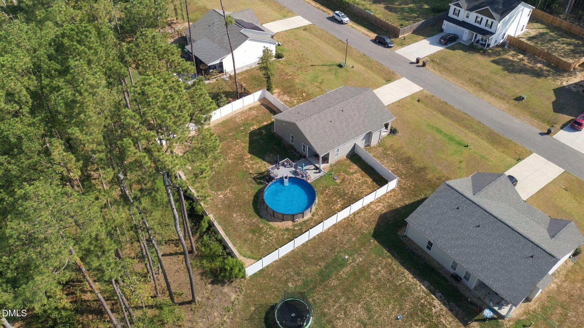 main property photo 10