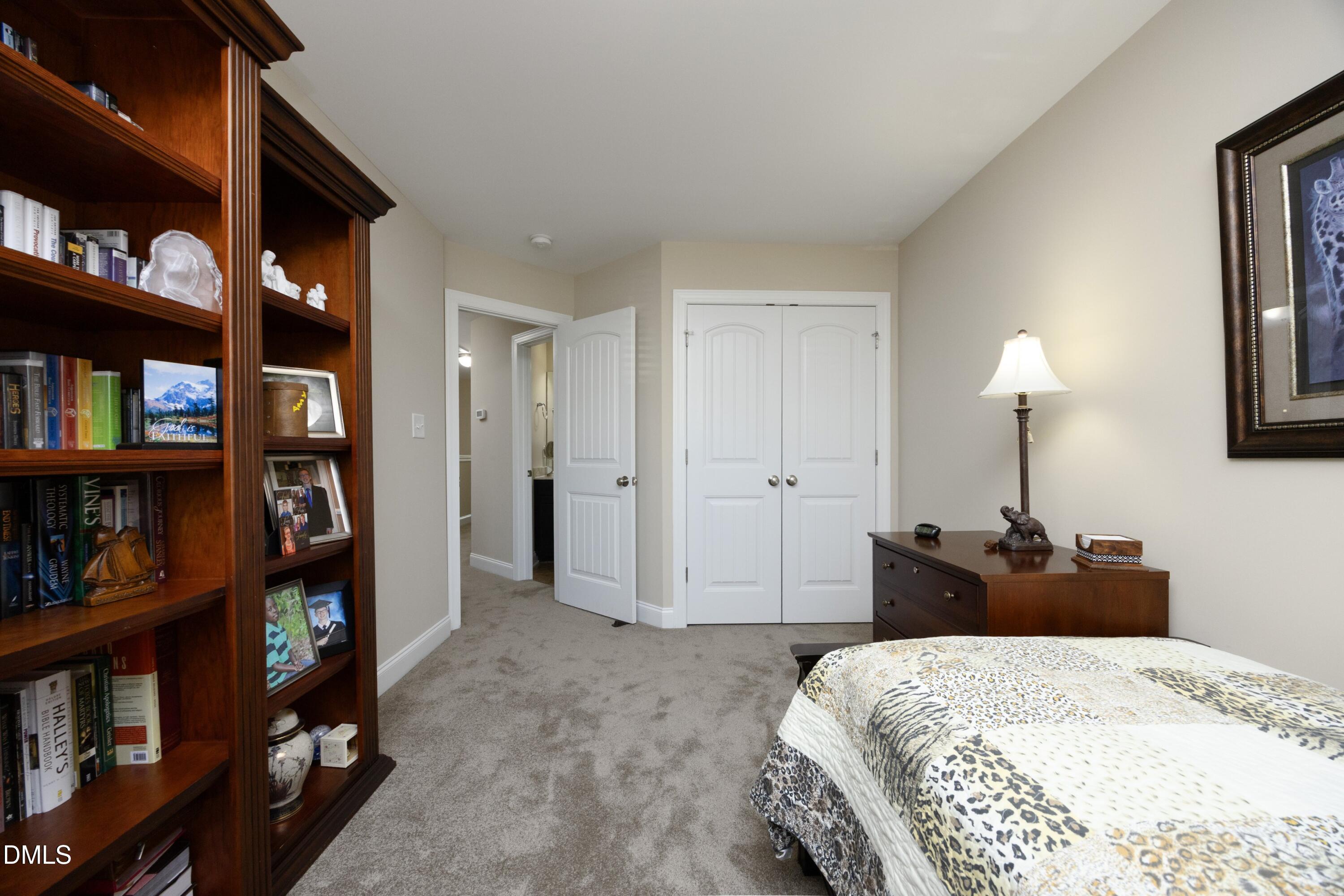 main property photo 31