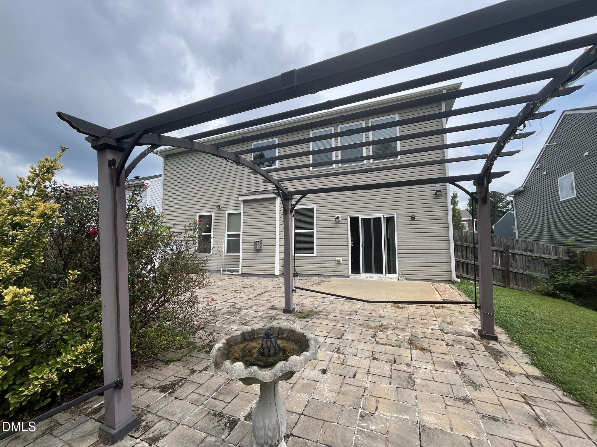 main property photo 40