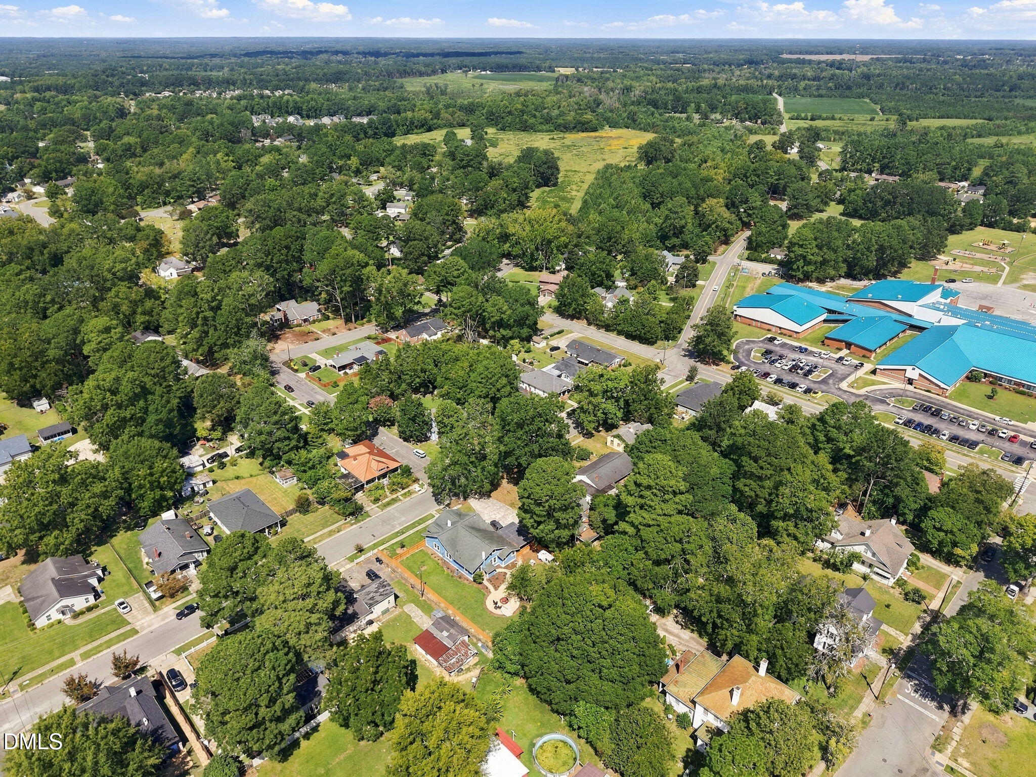 main property photo 45