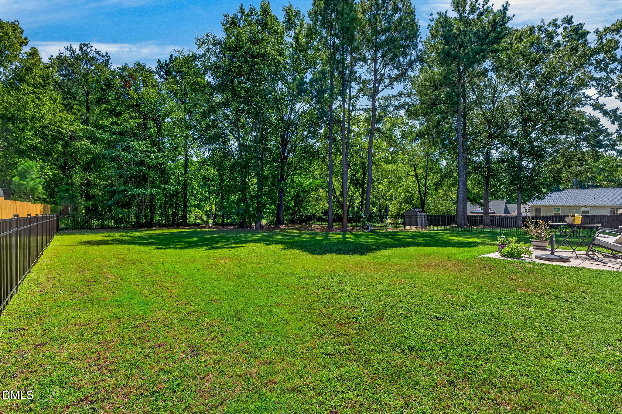 main property photo 19