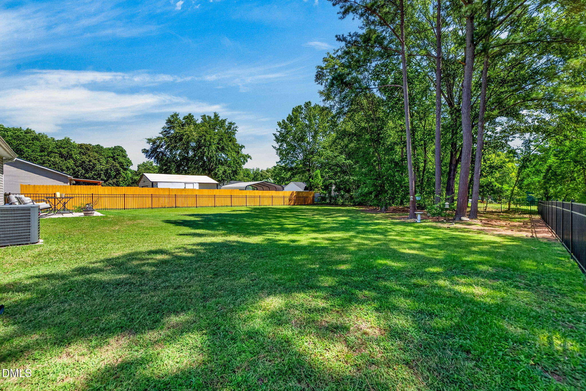main property photo 20