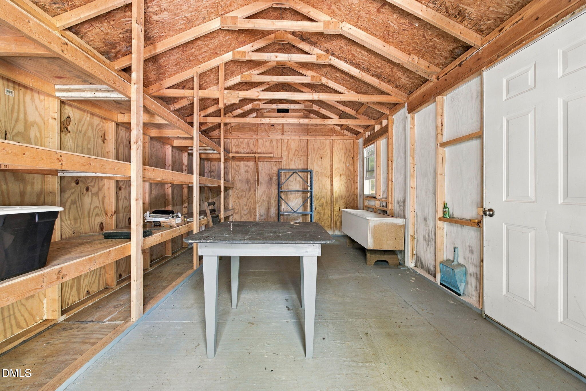 main property photo 22