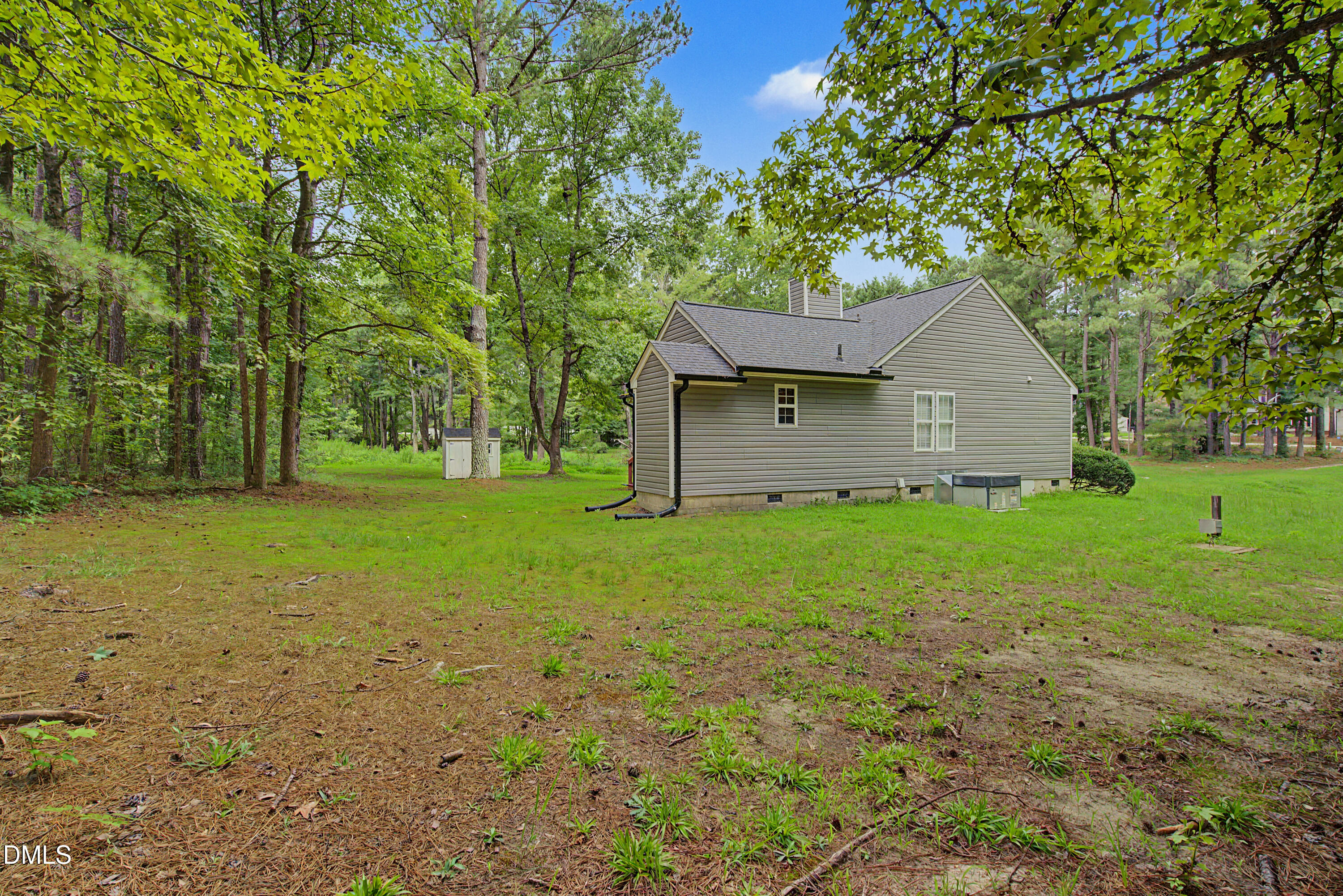 main property photo 30