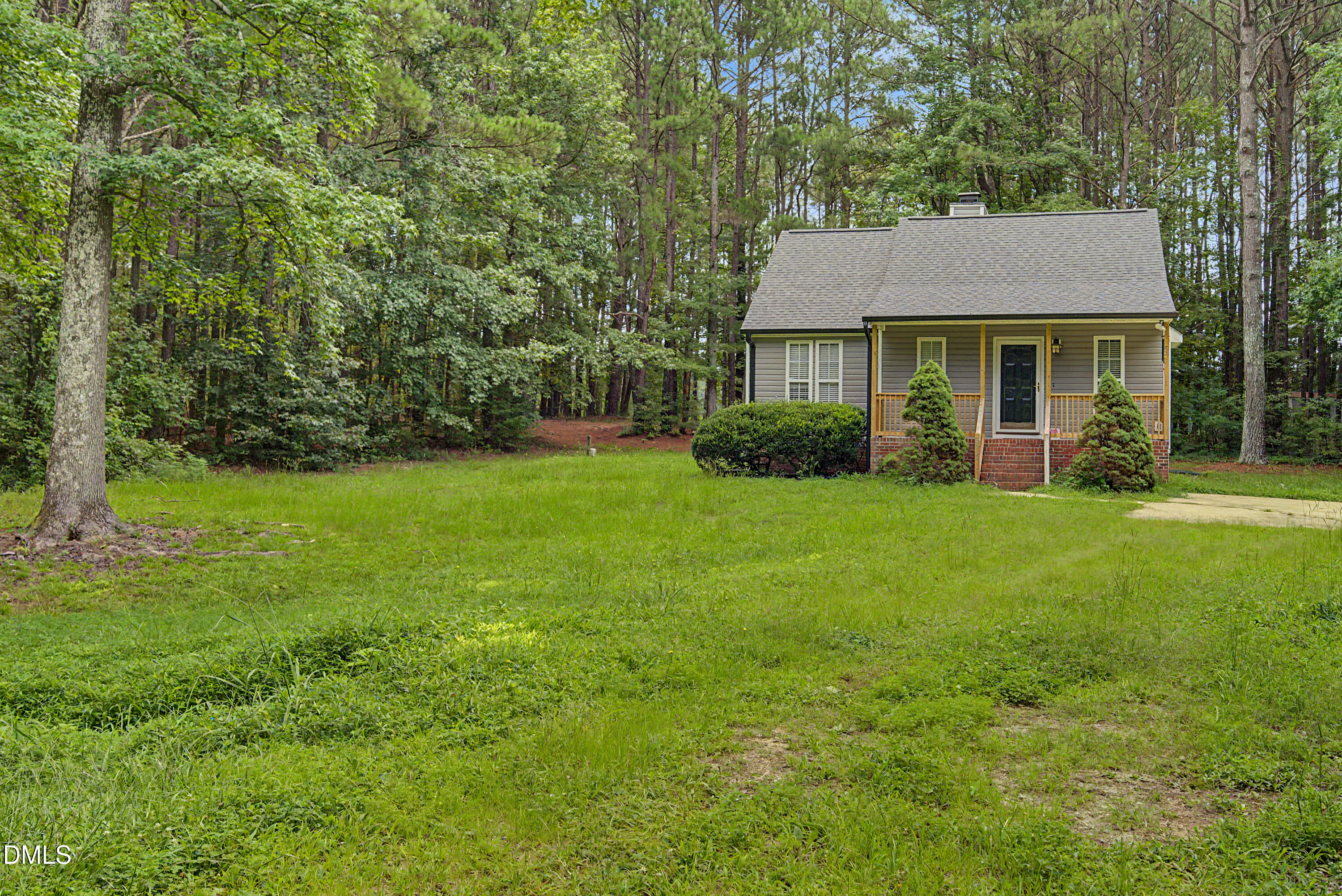 main property photo 6