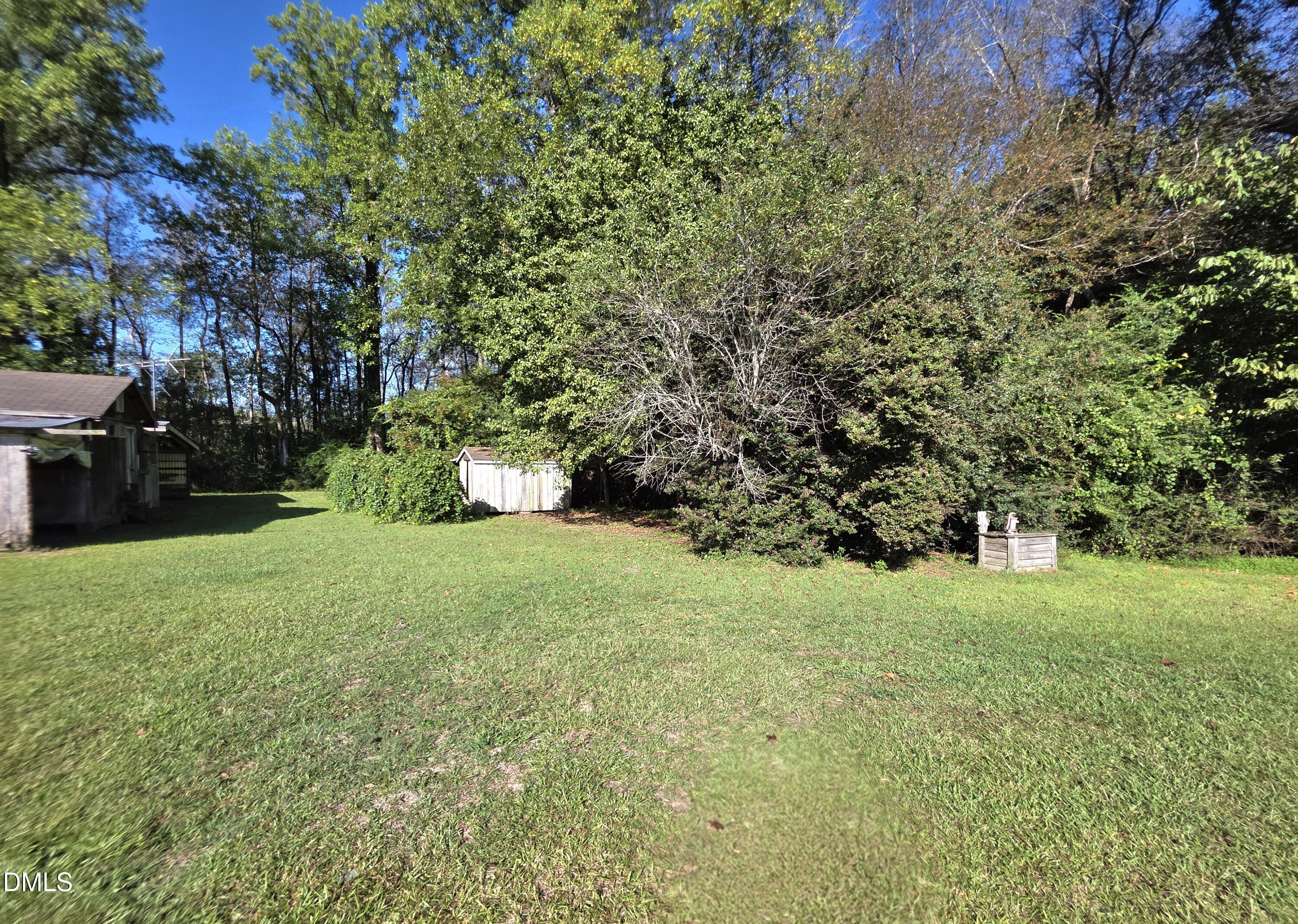main property photo 37