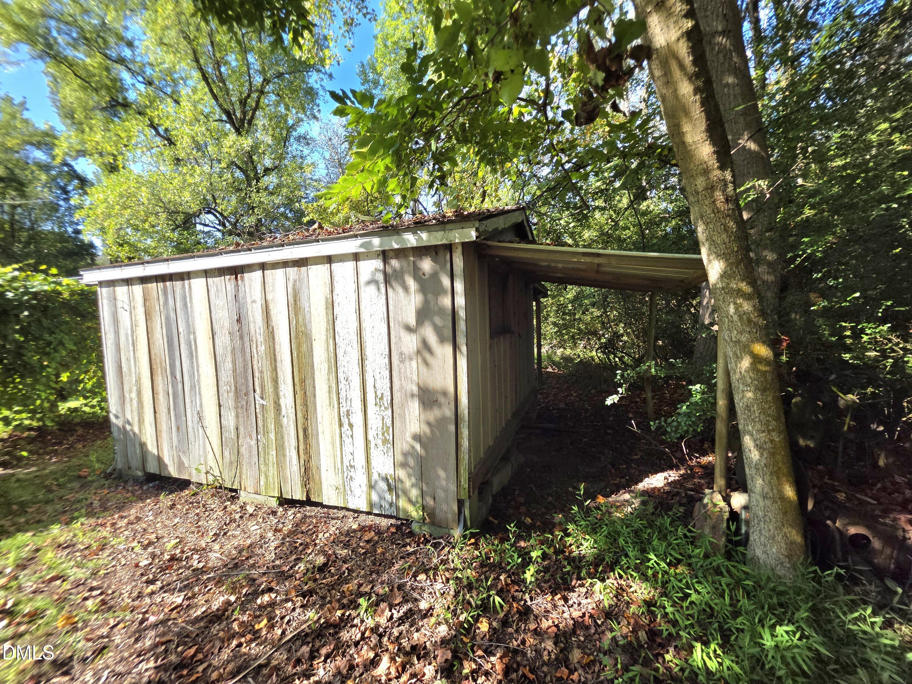main property photo 40