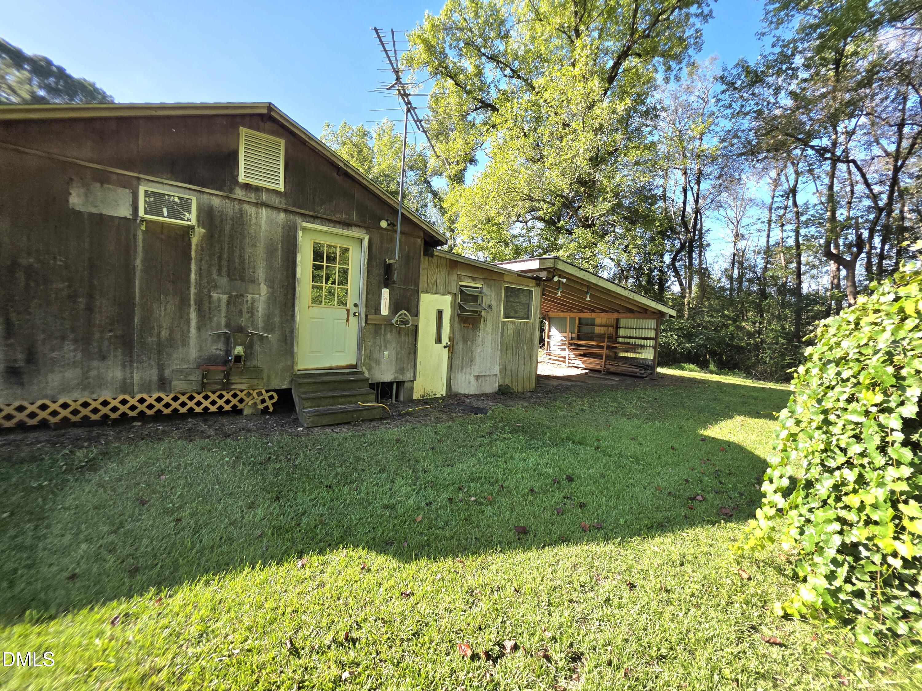 main property photo 44
