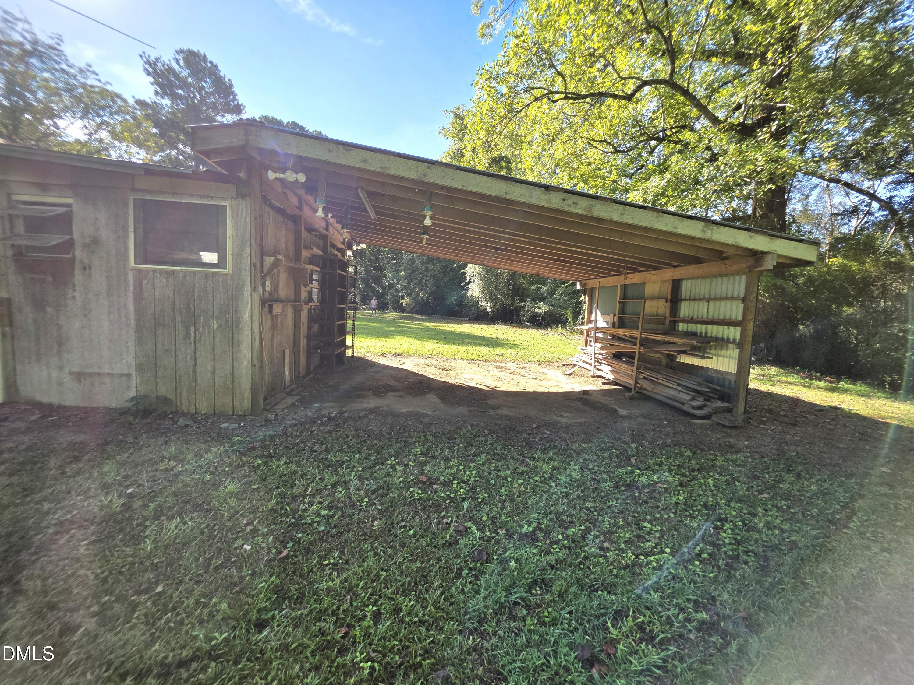 main property photo 45