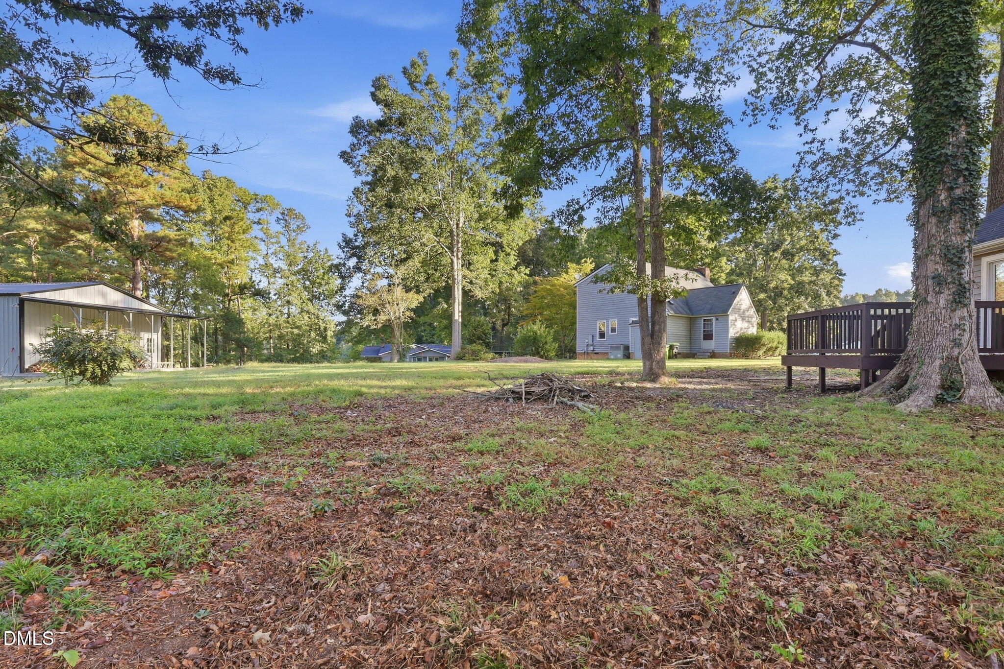 main property photo 25