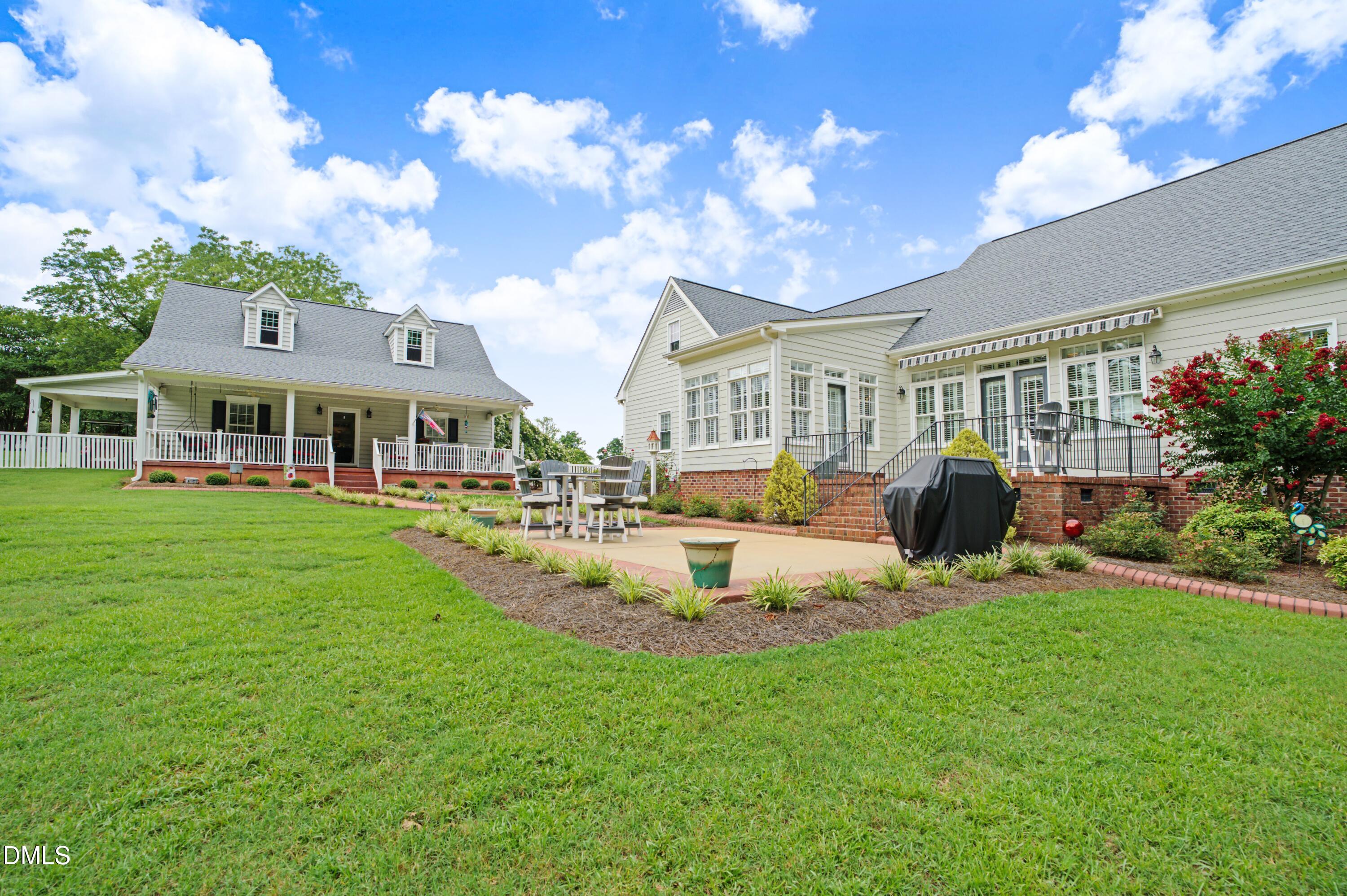 main property photo 15