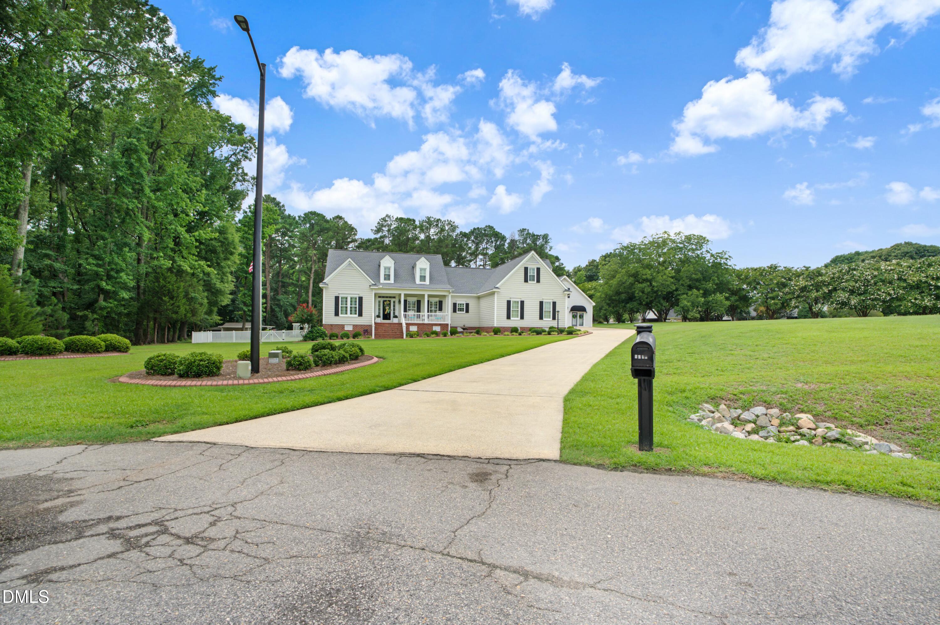 main property photo 2