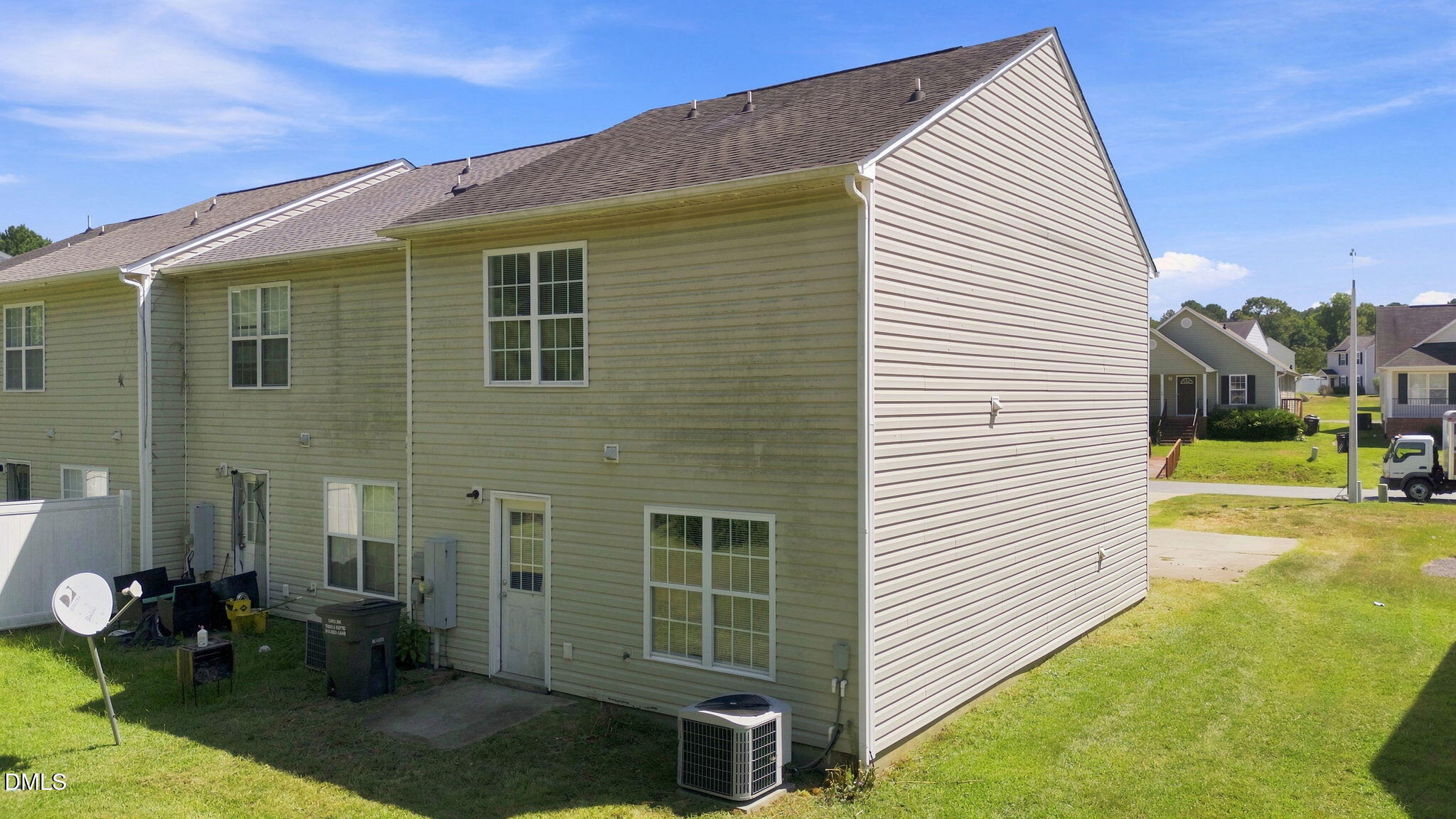 main property photo 39