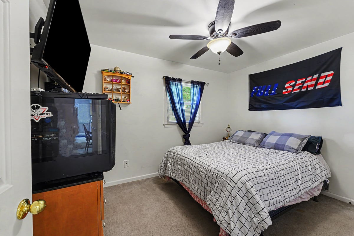 main property photo 19